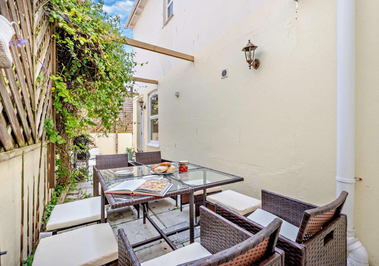 4 Bed in Newquay oc-w29346