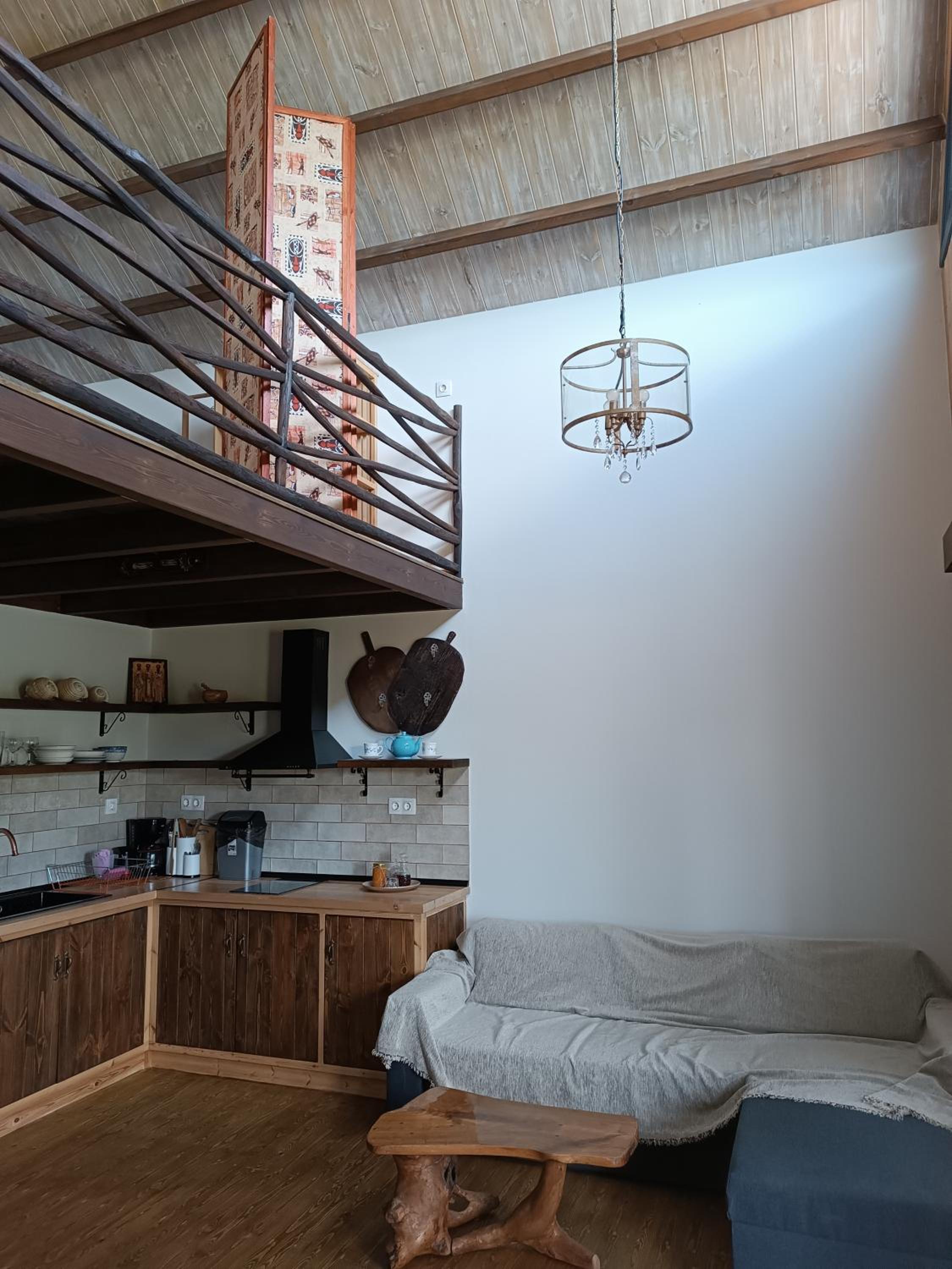 Kartalia wooden maisonette