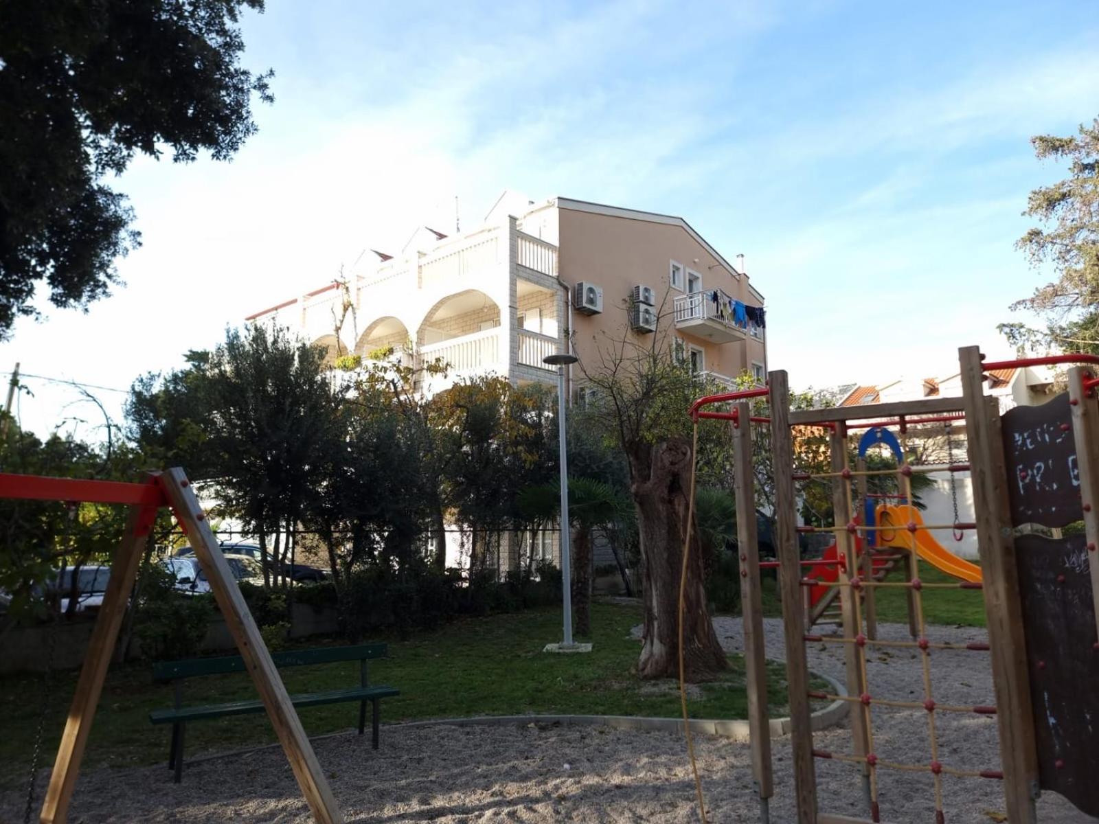 Apartments Dino