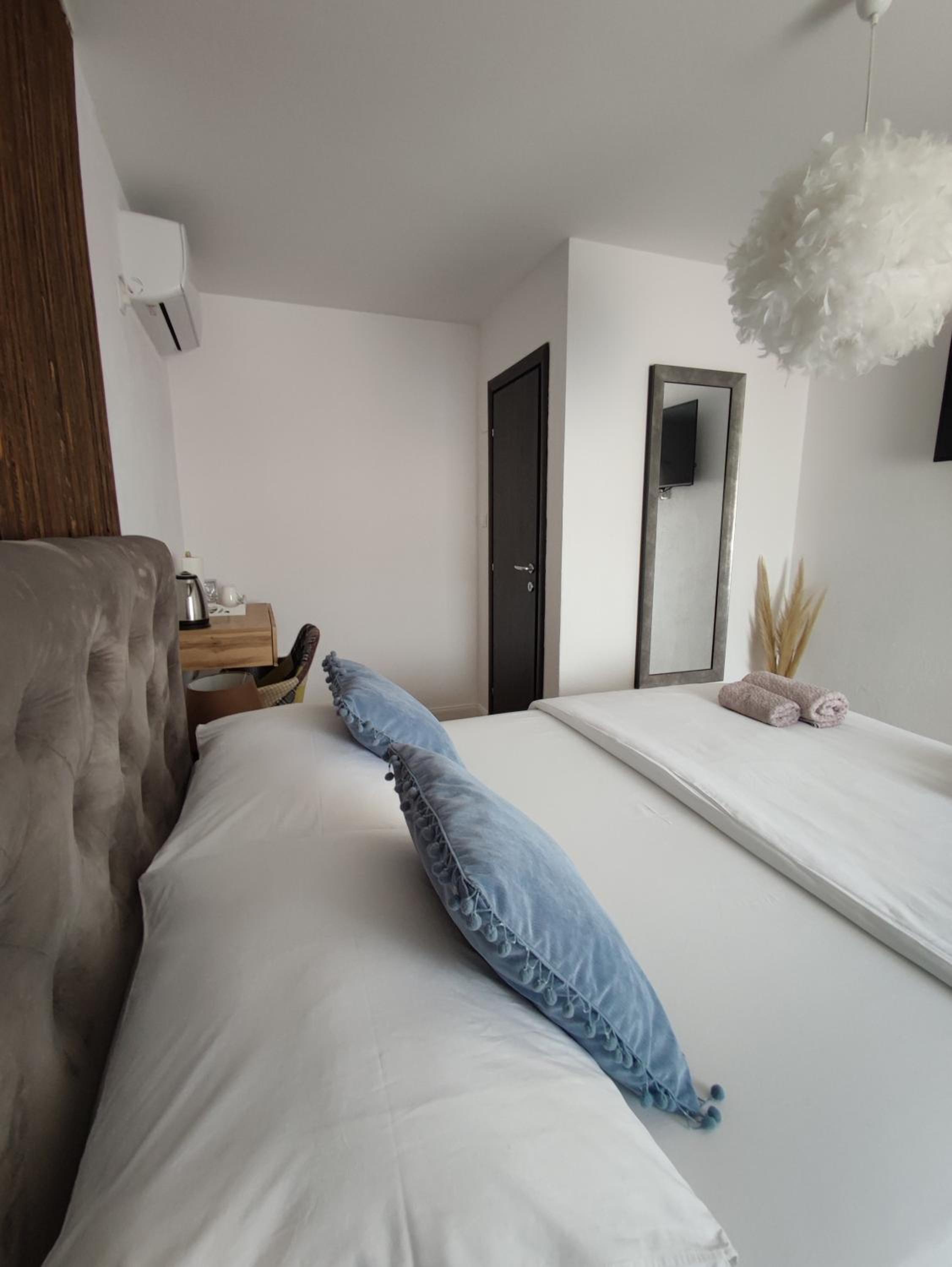 Guest House Exalto
