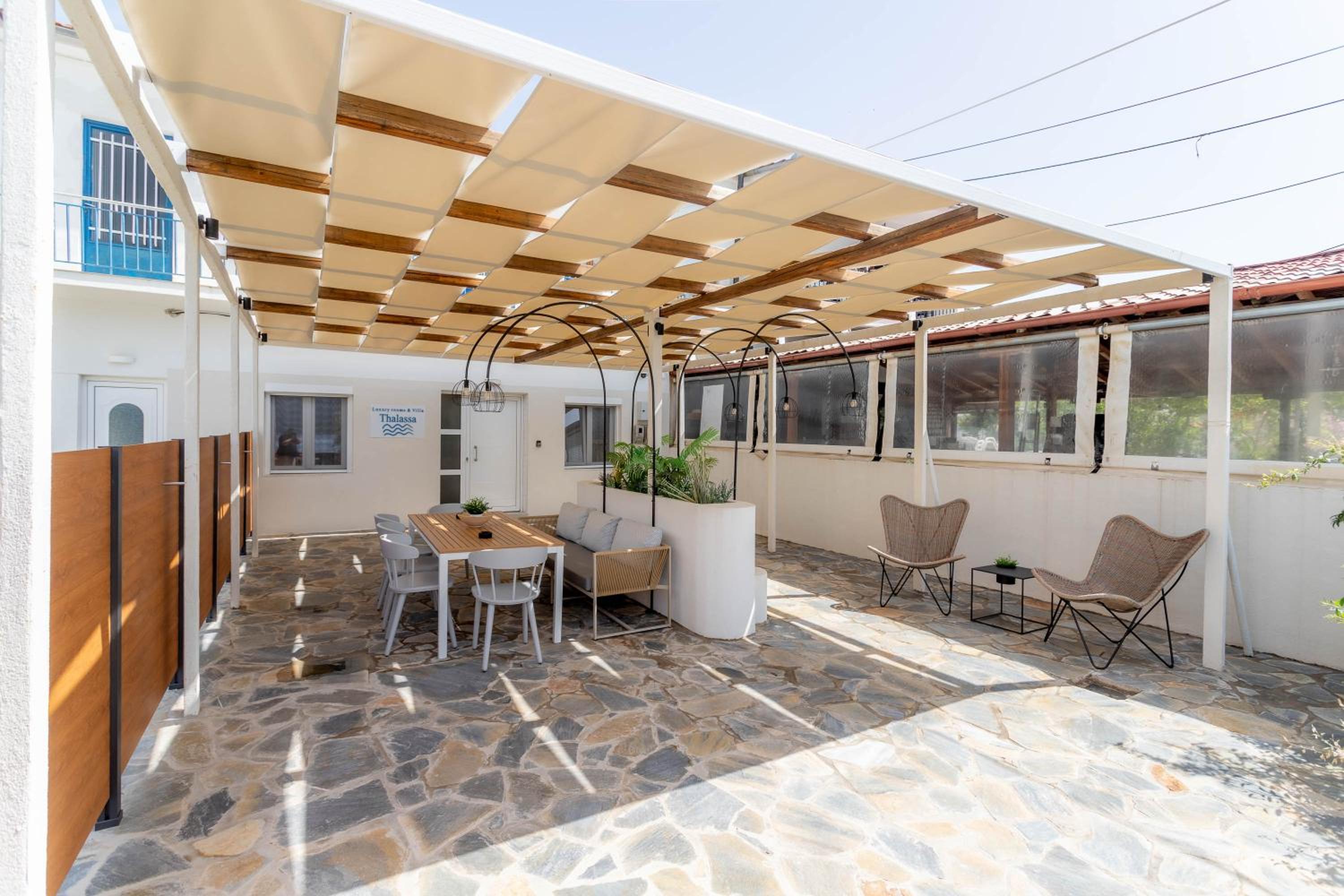 Pteleo Apartments