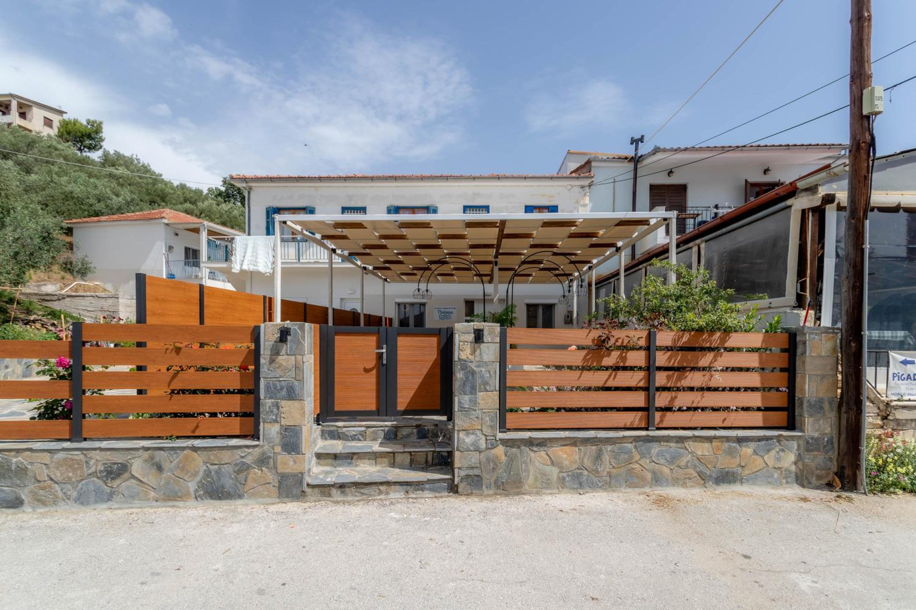 Pteleo Apartments