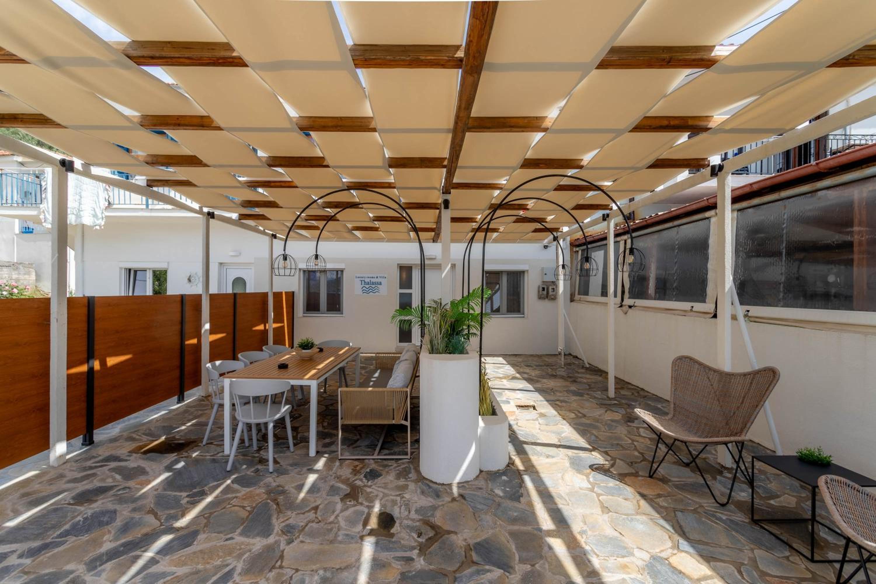 Pteleo Apartments