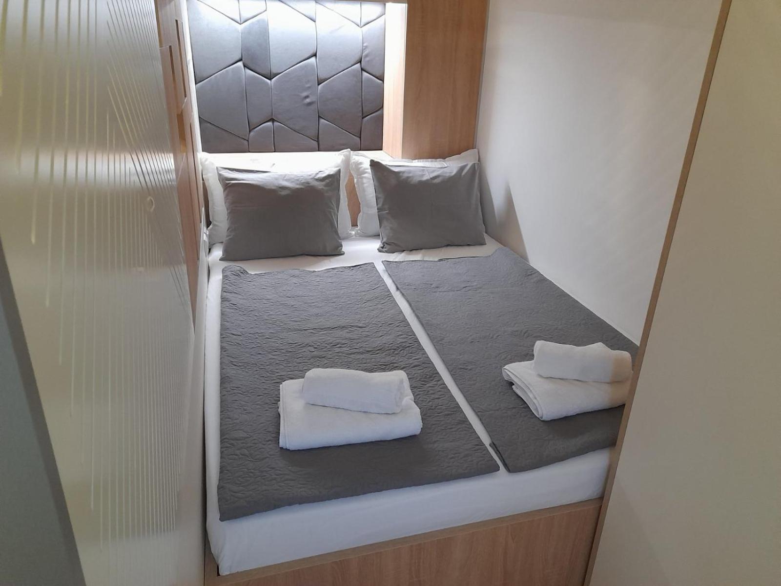 Studio apartman Iskra, self check IN-OUT view 4