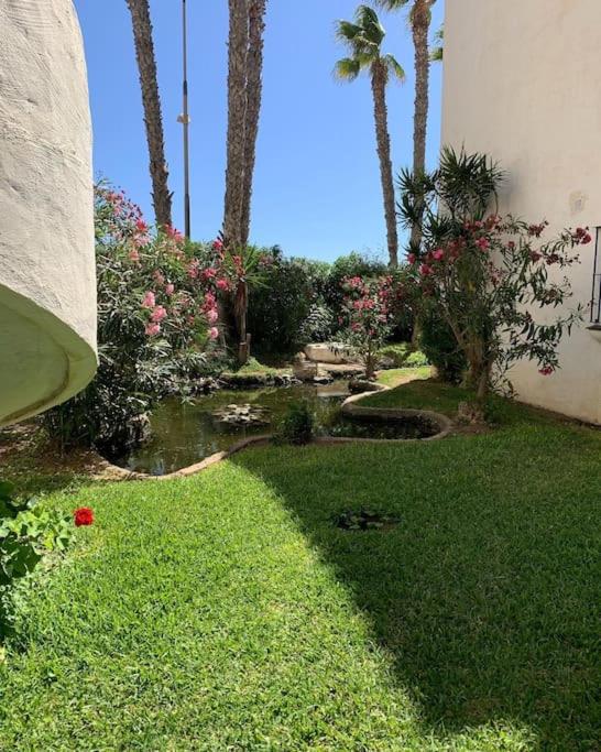 Casa Aurora Beach Apartment first sea line