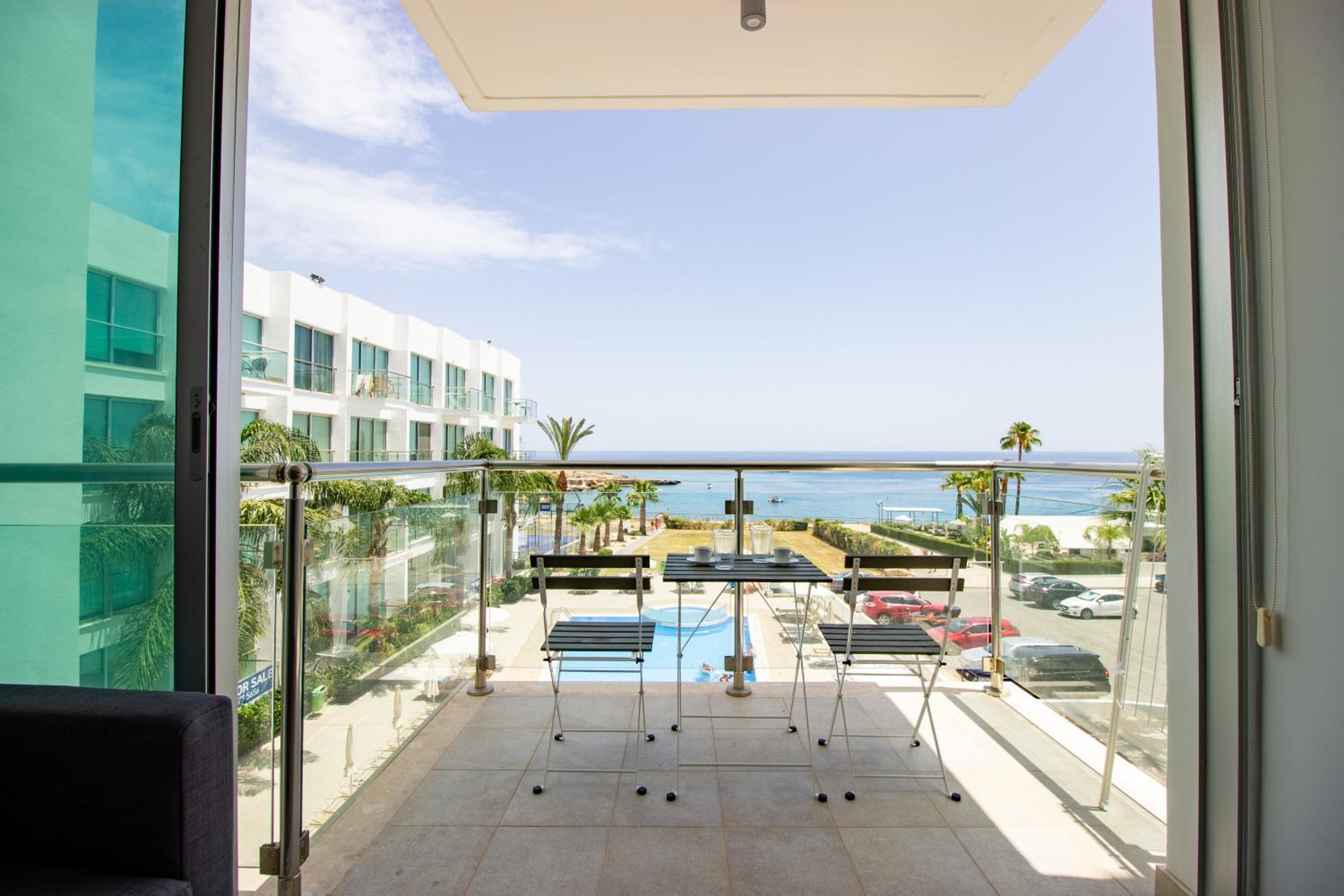 Stunning Sea-Views Apt, Protaras