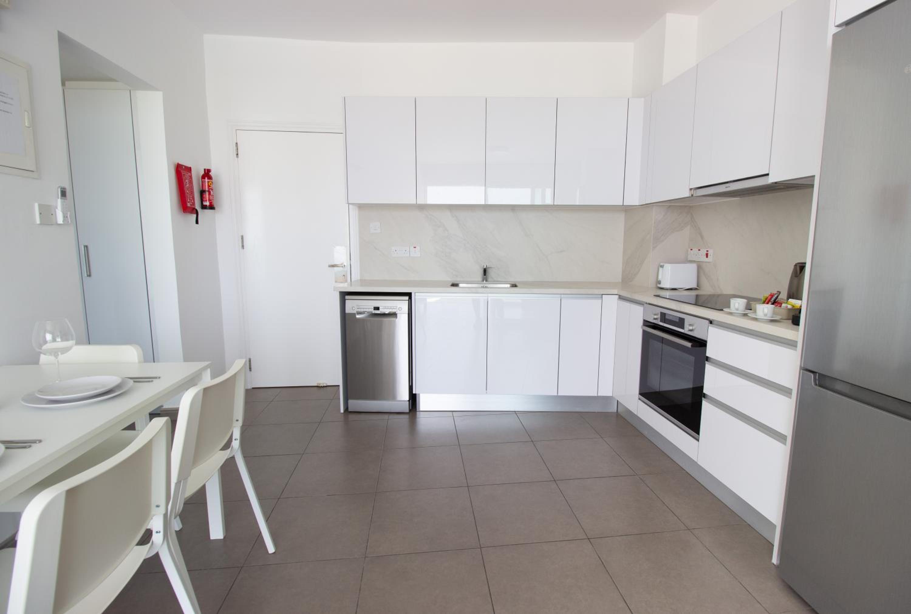 Stunning Sea-Views Apt, Protaras