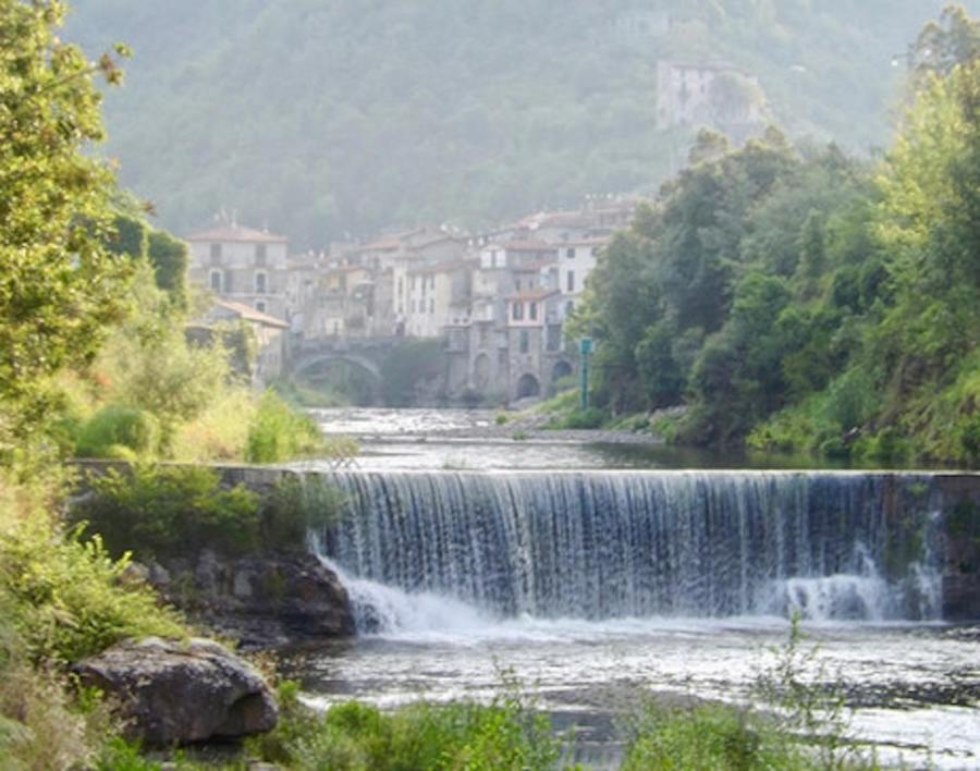 Principessa Grace Apartment Isolabona Italy Sleeps 3 view 3