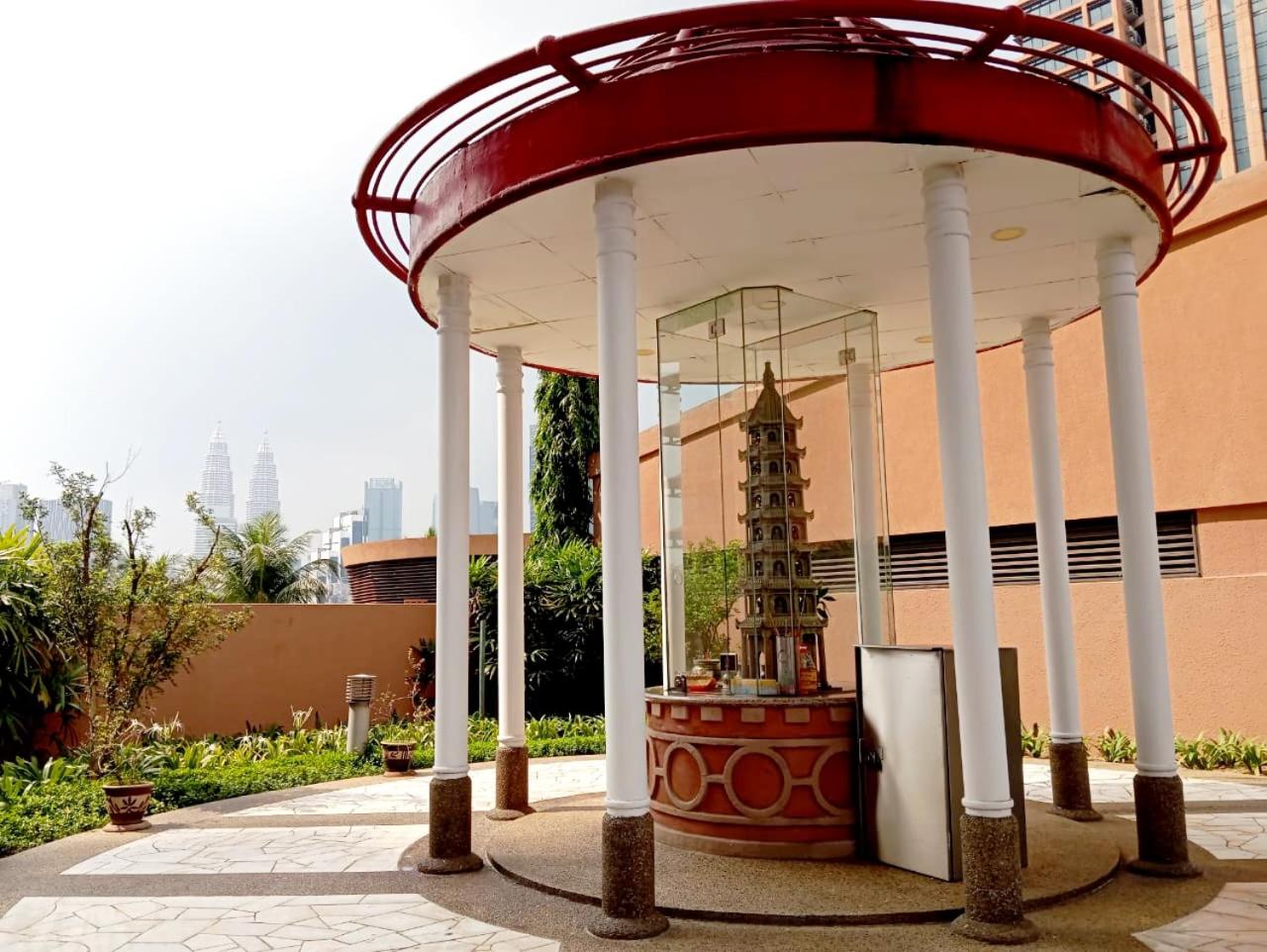 Marvelous Service Apartment Times Square kl