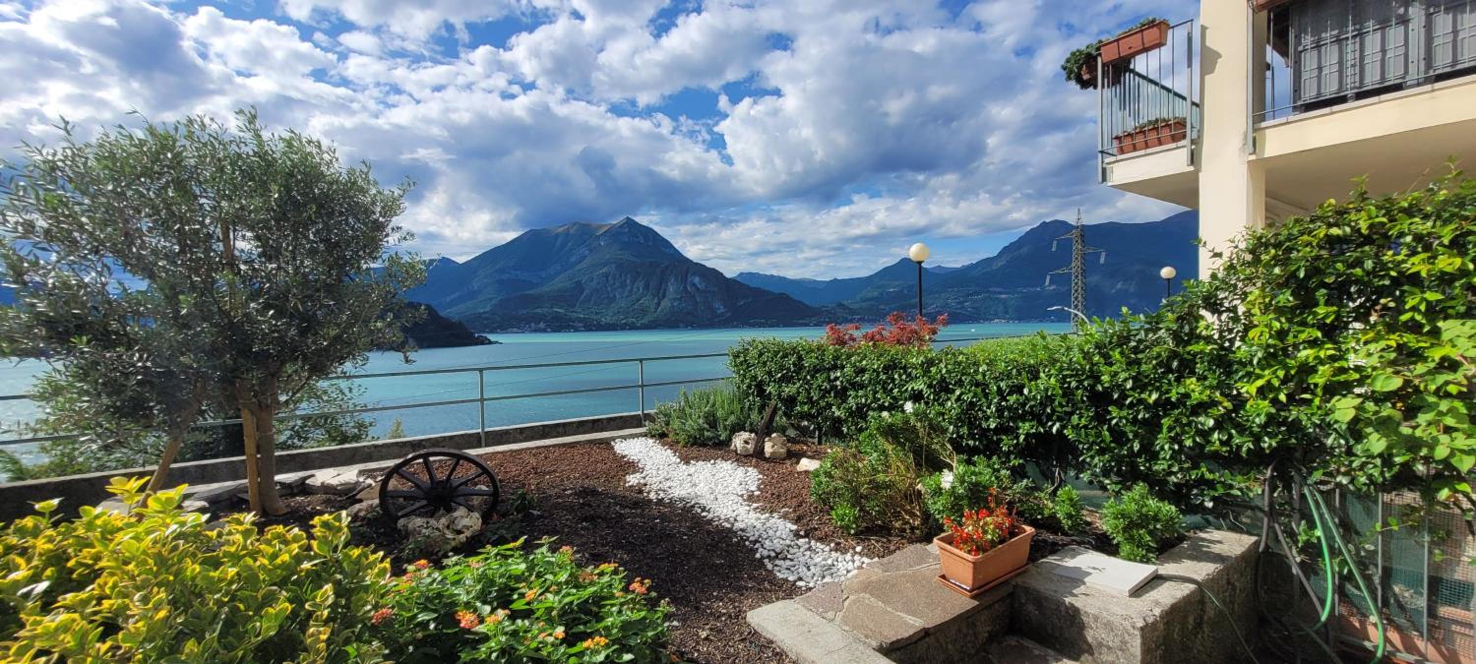 The terrace on Como Lake - Varenna Pino view 4