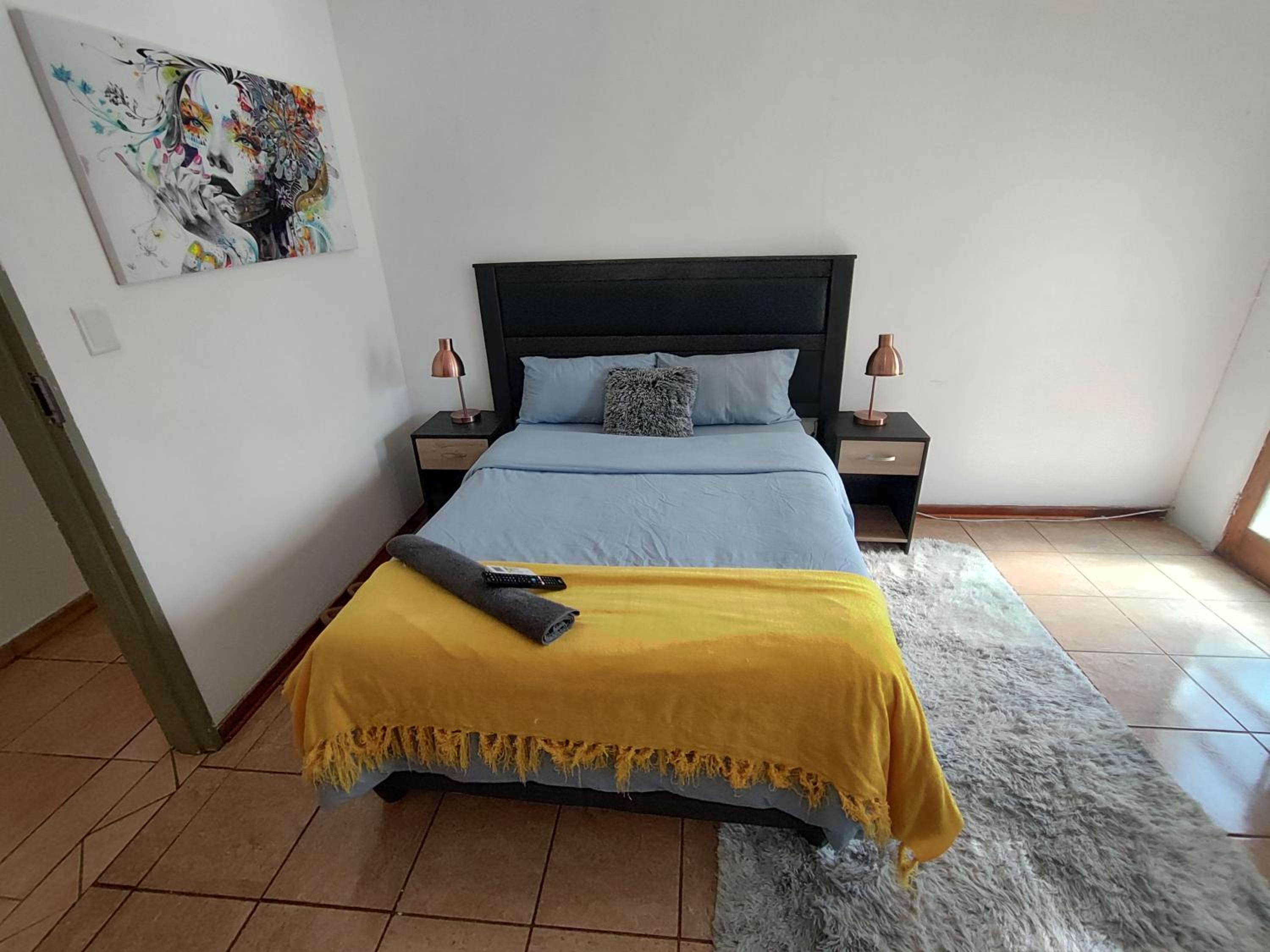 Cosy Self-Catering Bachelor Apartment view 4