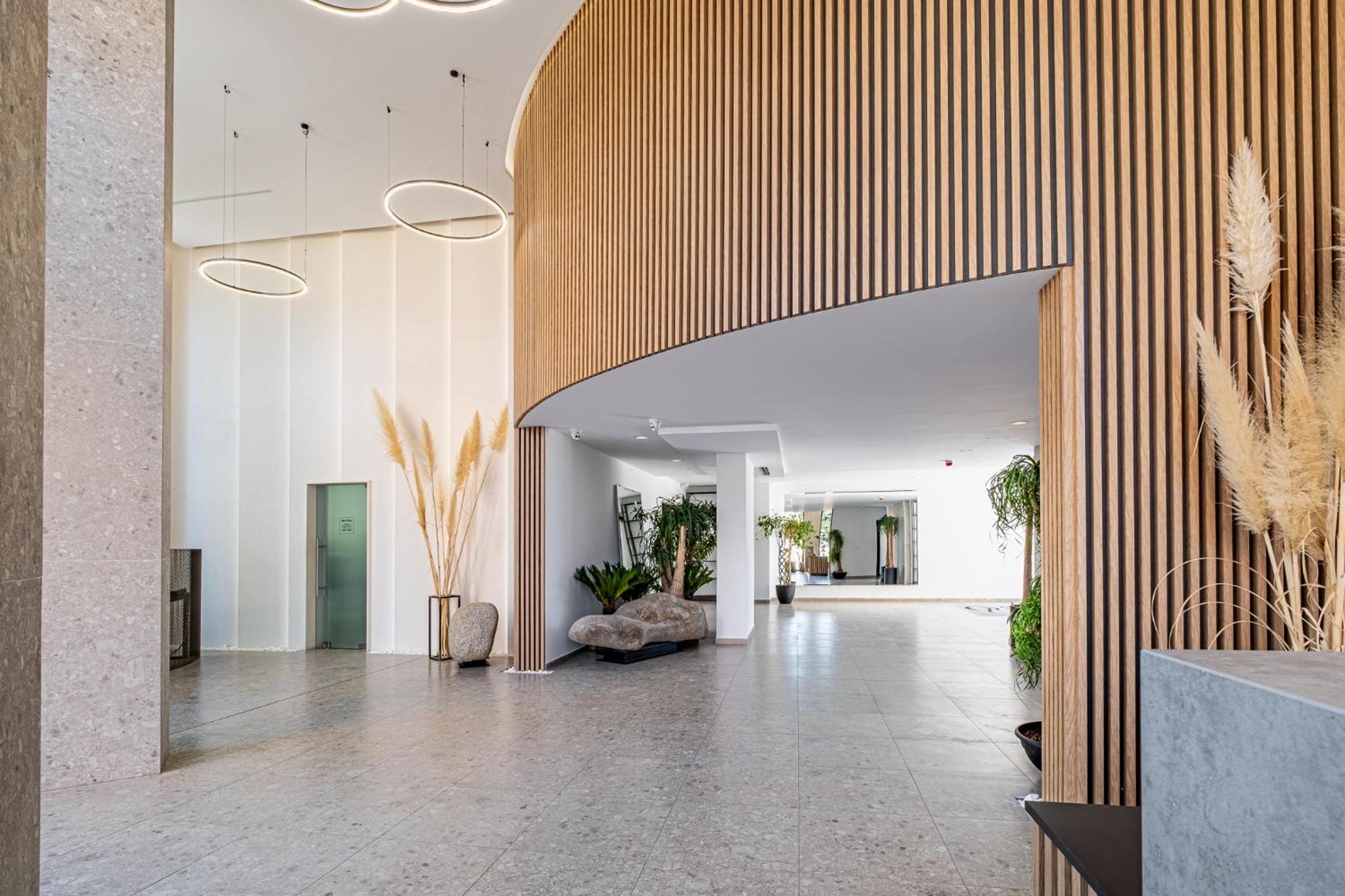Seaside Luxury Complex and Spa Apartment