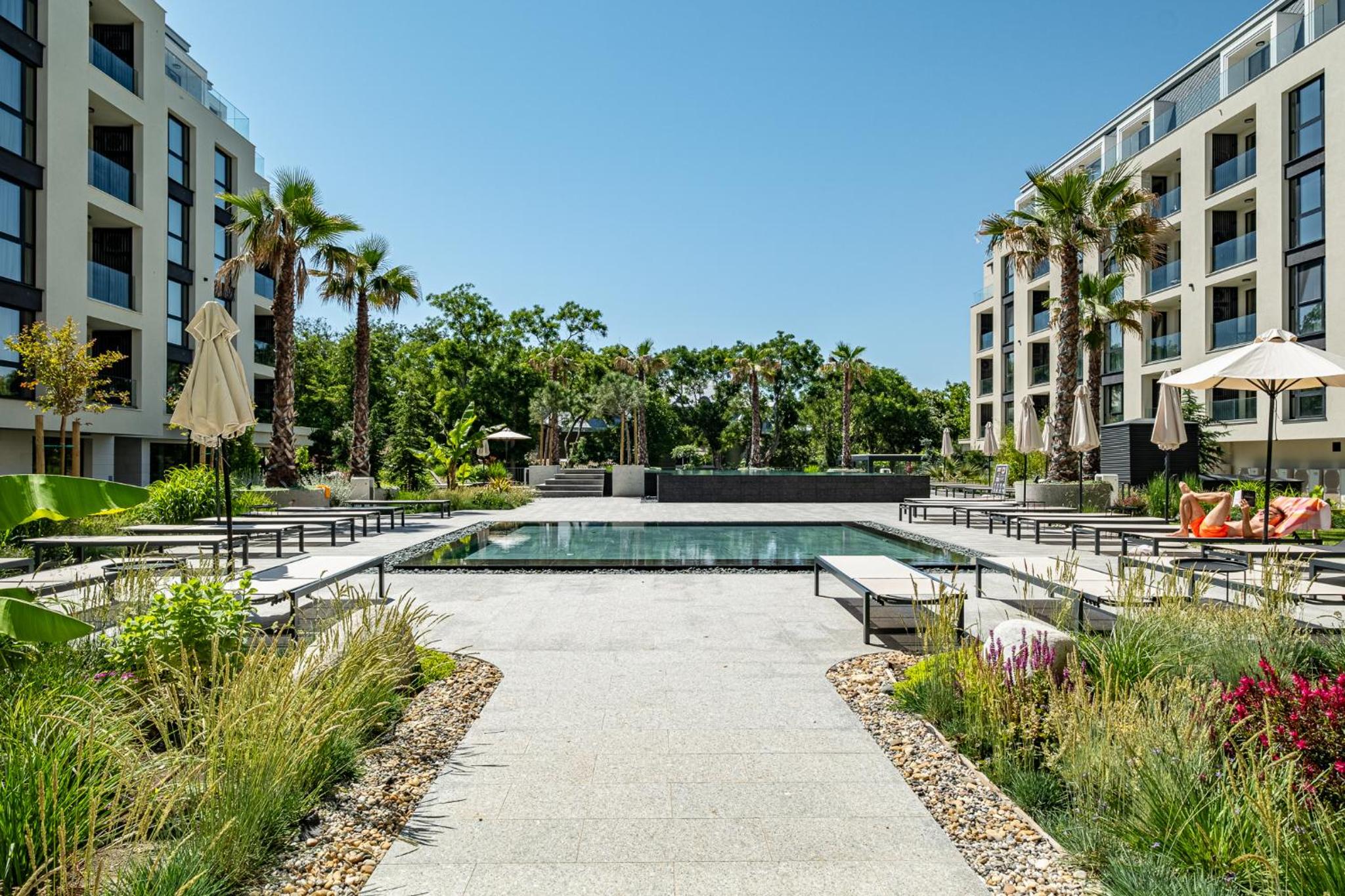 Seaside Luxury Complex and Spa Apartment