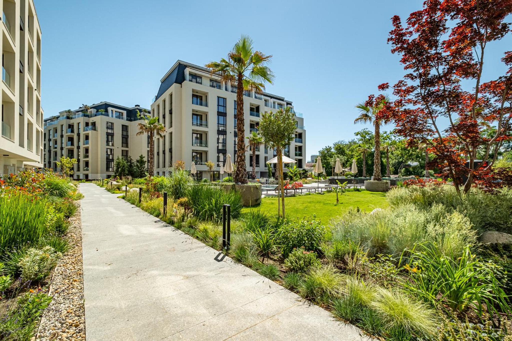 Seaside Luxury Complex and Spa Apartment