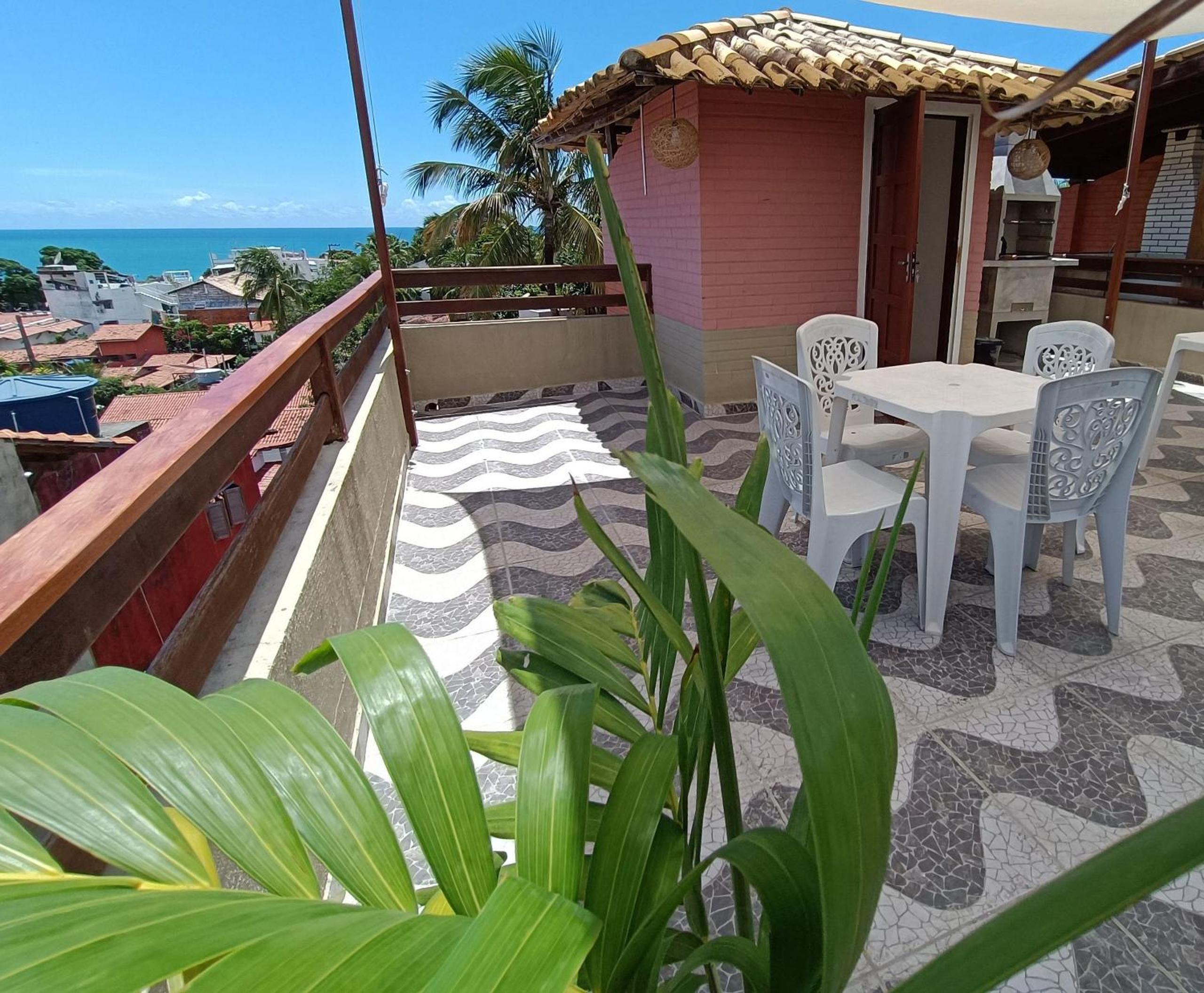 Stay in Style: Central Pipa Townhouse with Ocean View