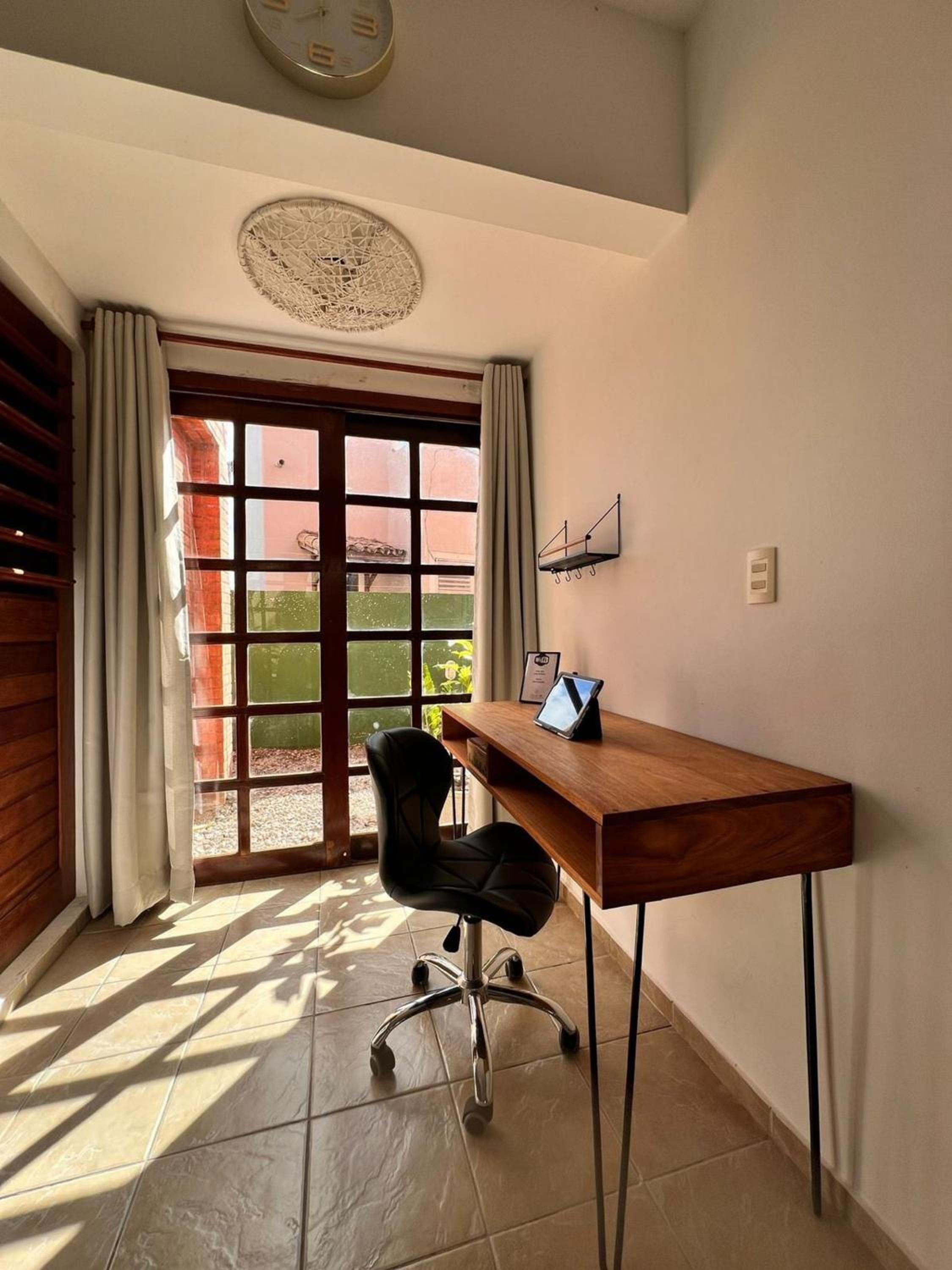 Stay in Style: Central Pipa Townhouse with Ocean View