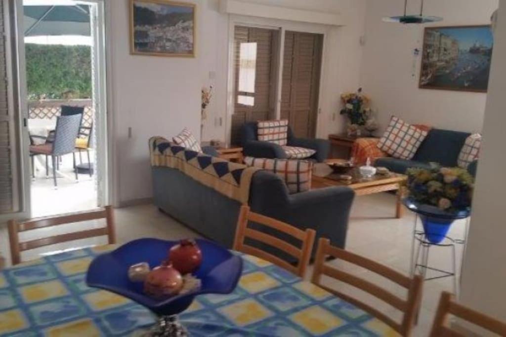 3-Bedroom House Near the Beach