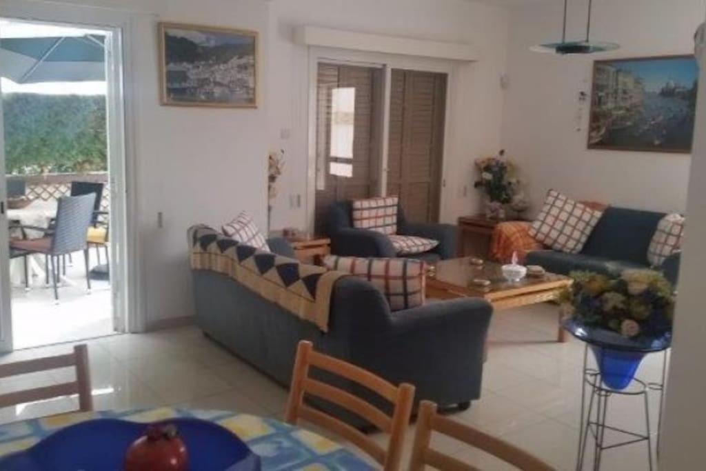 3-Bedroom House Near the Beach