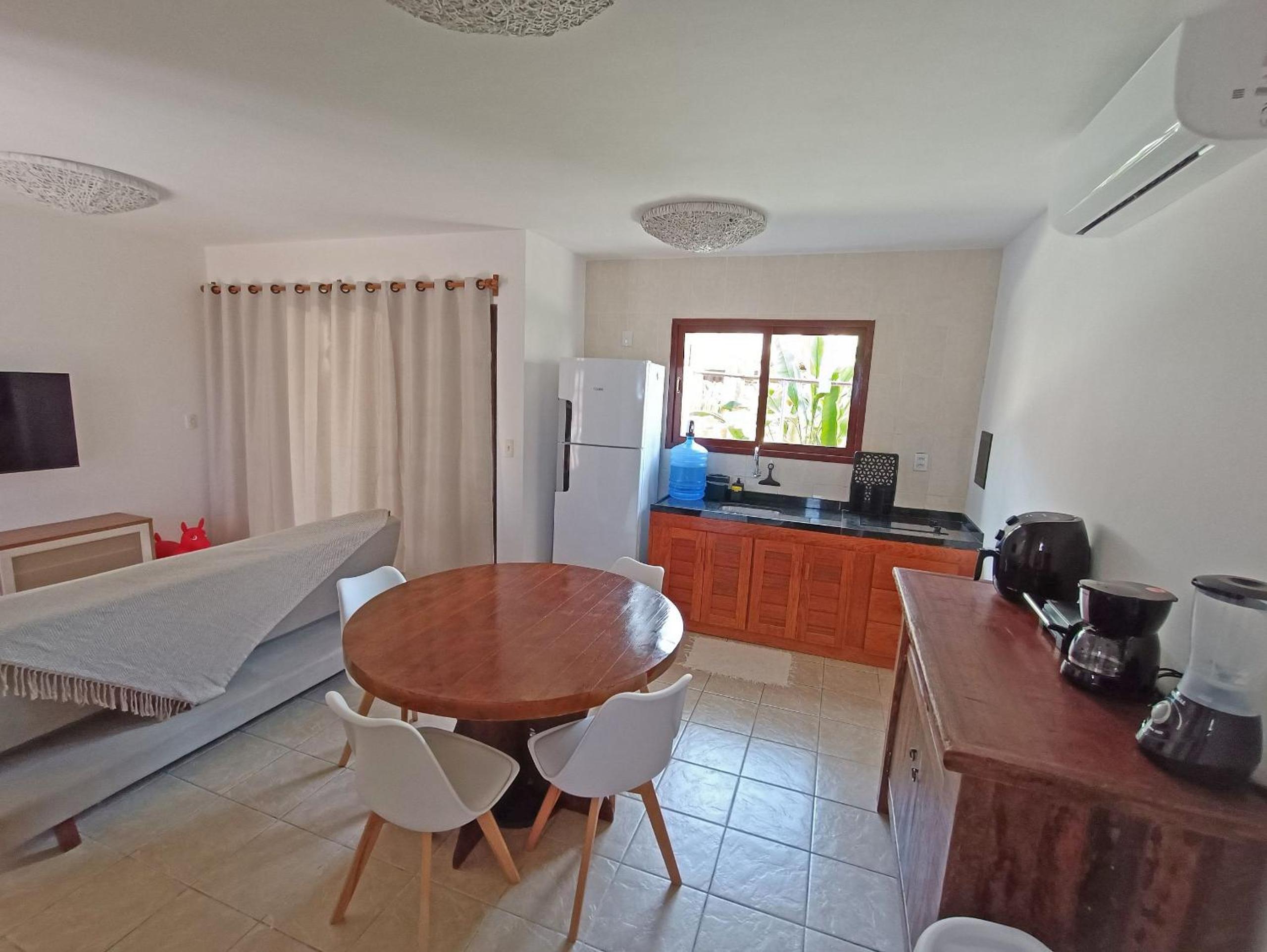 Stay in Style: Central Pipa Townhouse with Ocean View