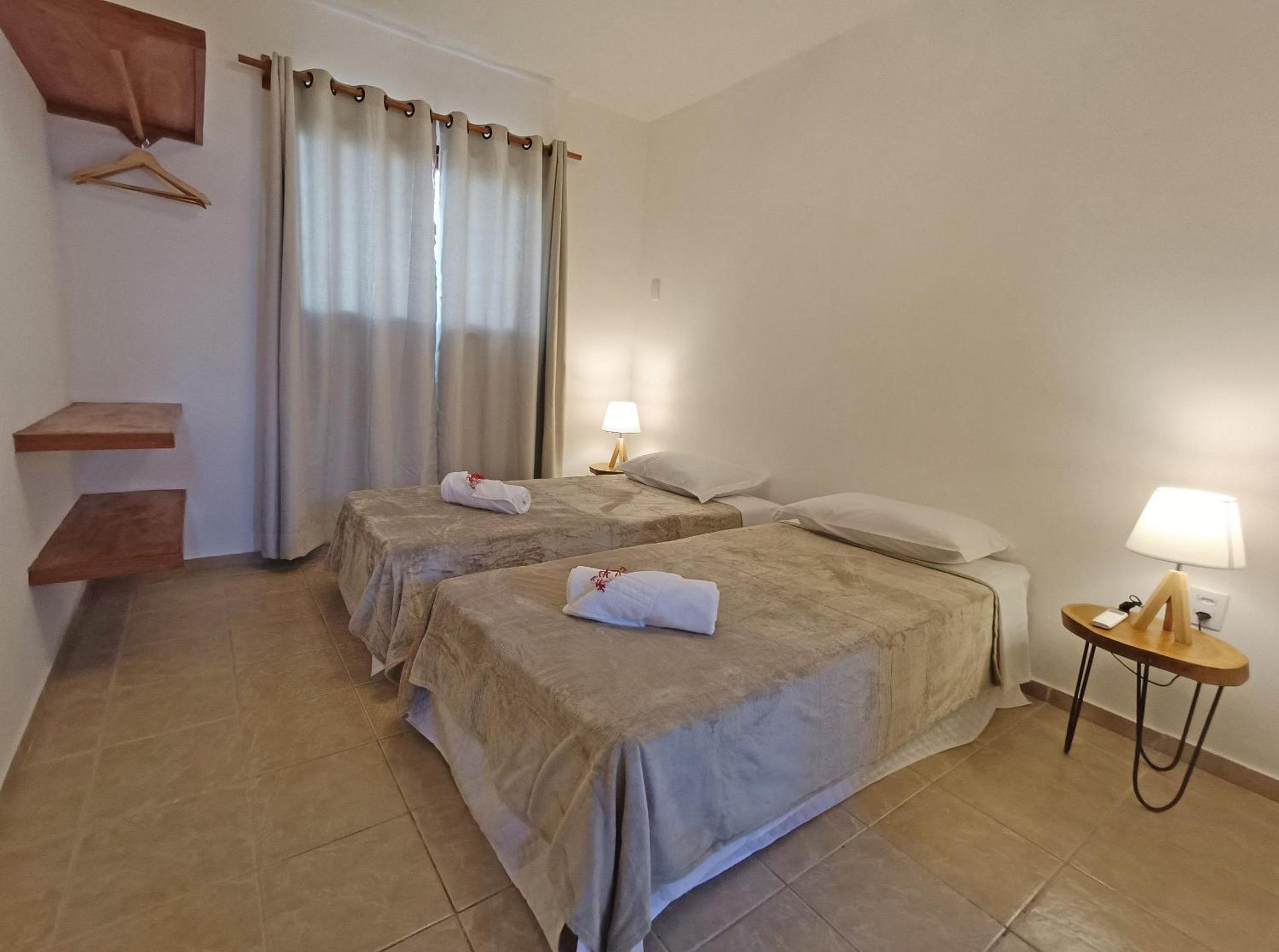 Stay in Style: Central Pipa Townhouse with Ocean View