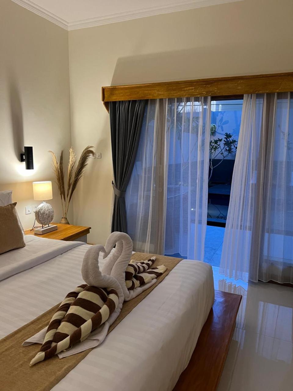 Tanis Village - Luxury Villas view 2