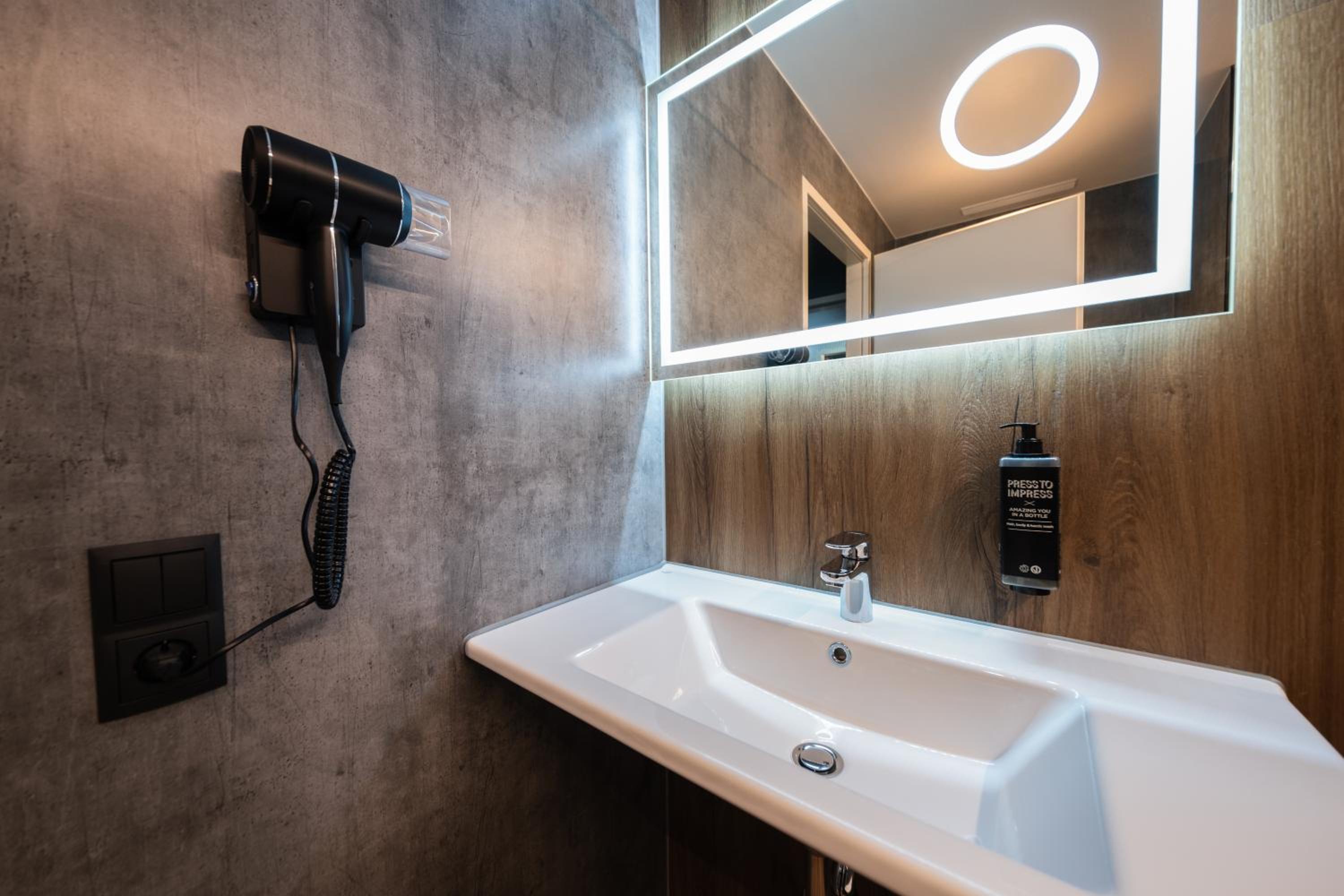 Linz Vacations - Ibis Styles Linz - Property Image 103