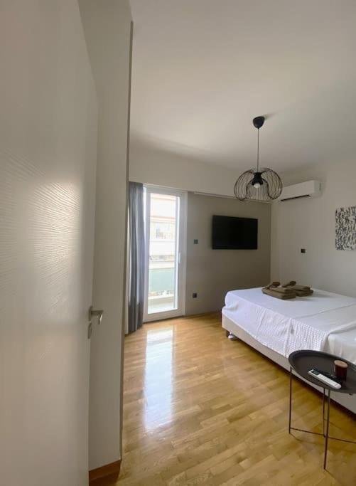 Mary's Haven Apt near metro station and Acropolis