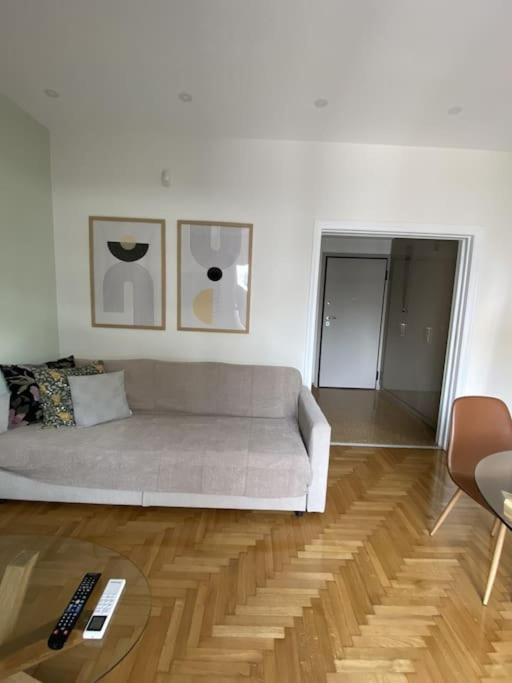 Mary's Haven Apt near metro station and Acropolis