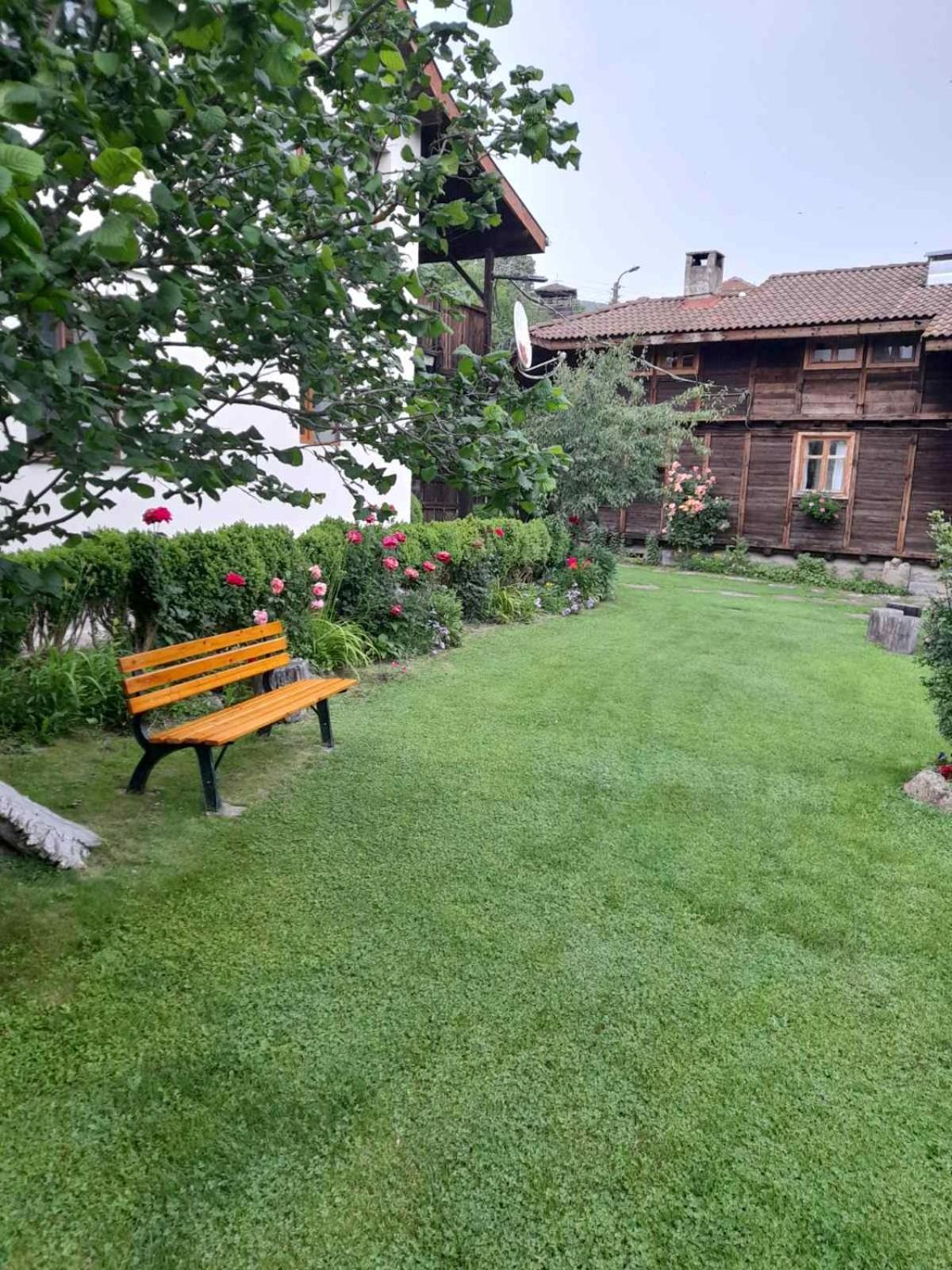 Kandaphery Guest Houses