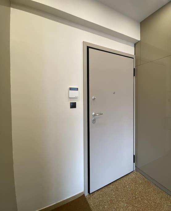 Mary's Haven Apt near metro station and Acropolis