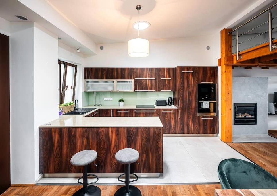 3BR 2,5Bath Luxurious BIG Family Penthouse & VIEWS