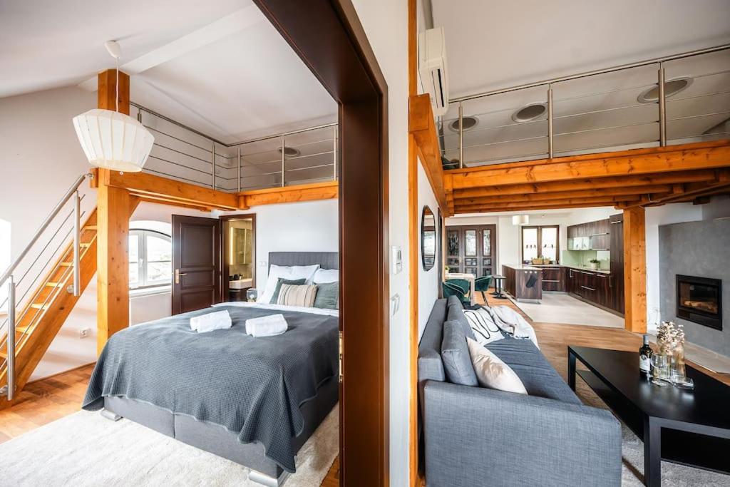 3BR 2,5Bath Luxurious BIG Family Penthouse & VIEWS
