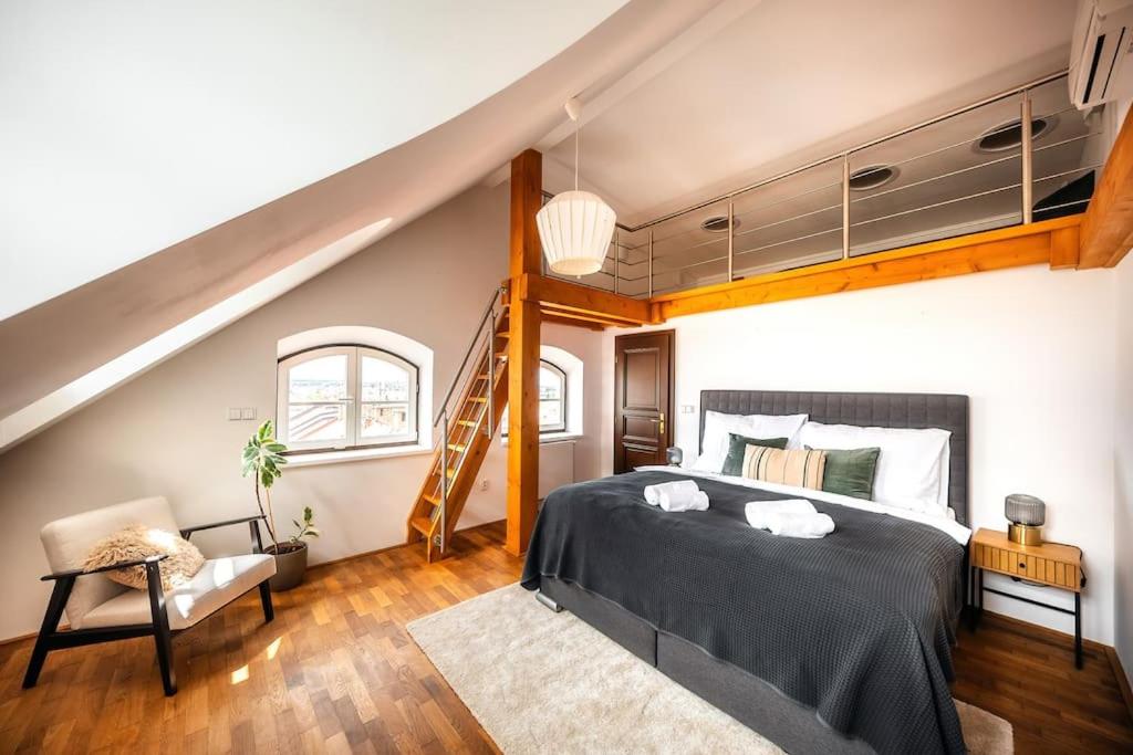 3BR 2,5Bath Luxurious BIG Family Penthouse & VIEWS
