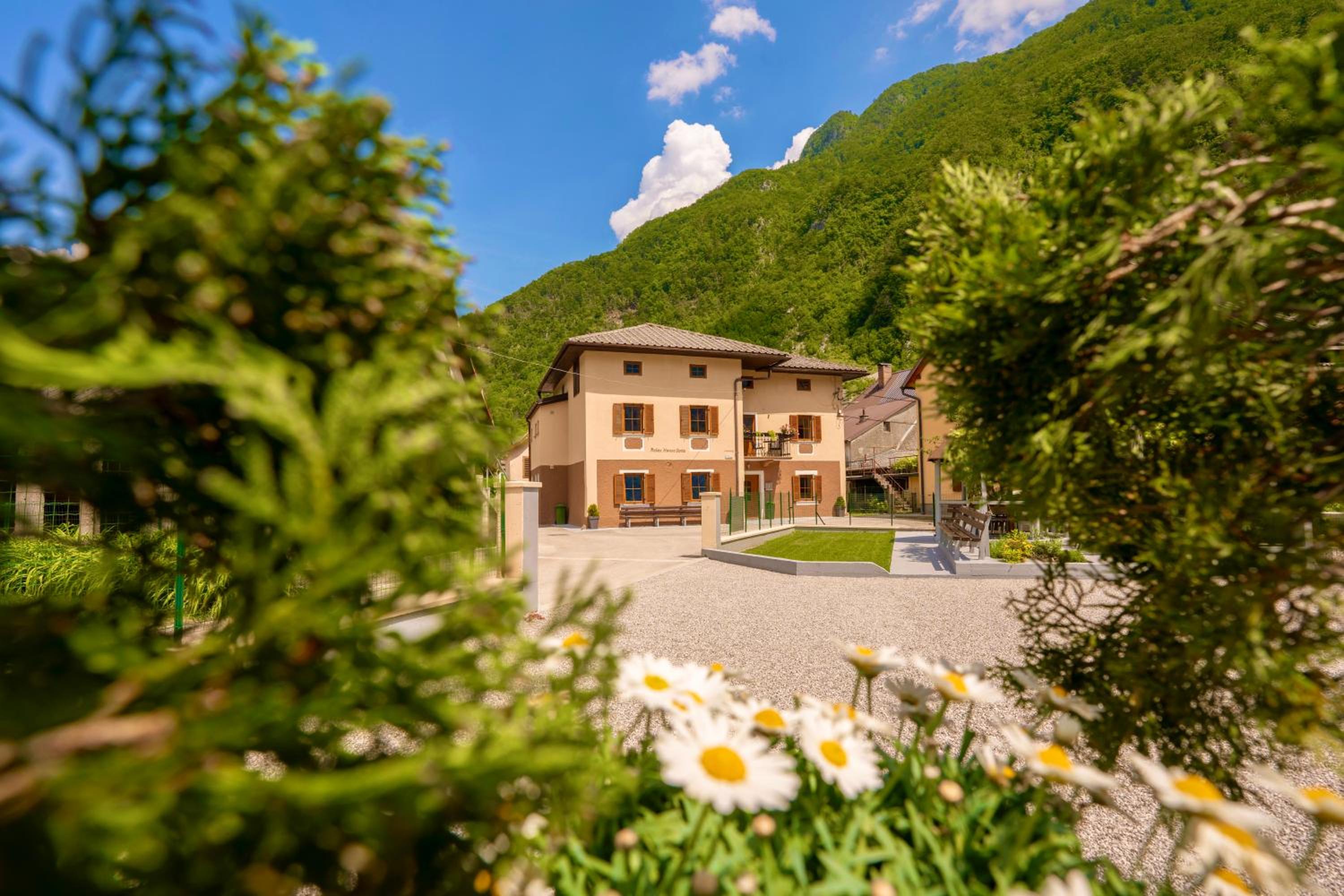 Hotel Relax House Soča - Image 1