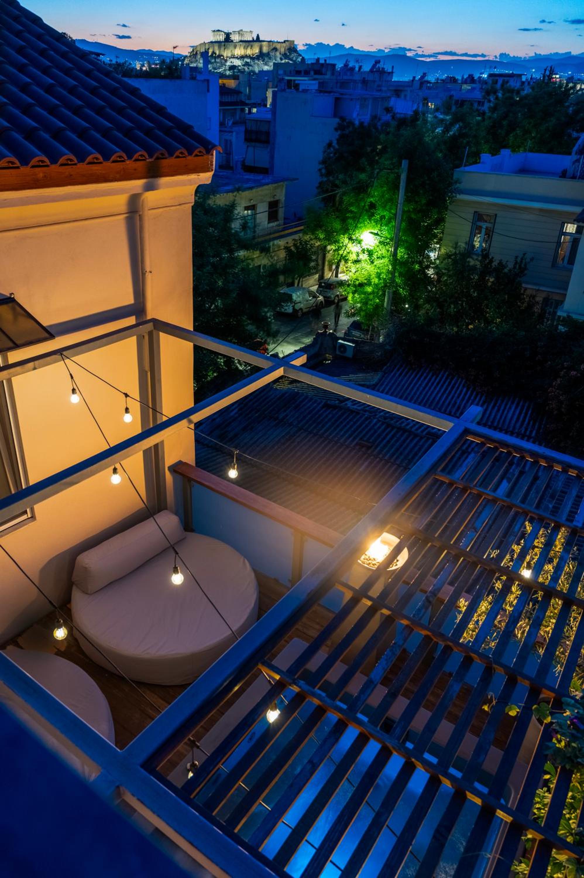 Majestic Villa overlooking Acropolis with Hot Tub