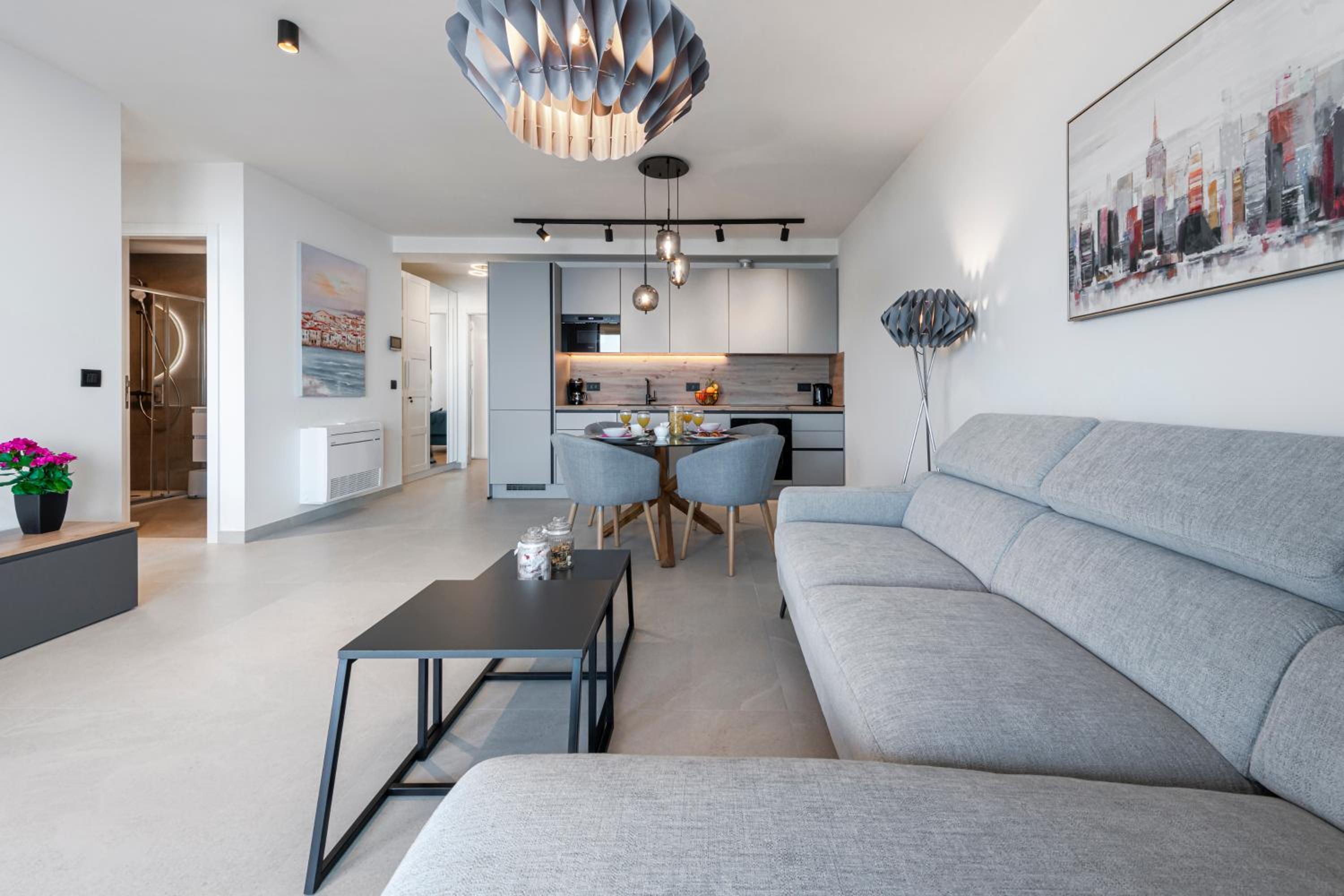Apartment Mirabilis