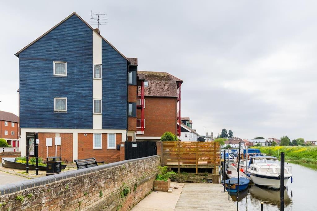 Hotel Banks Of The River Avon