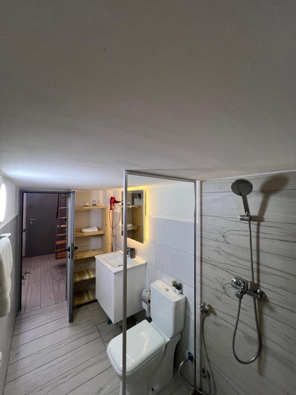 Dario's Loft in central Vlora City.