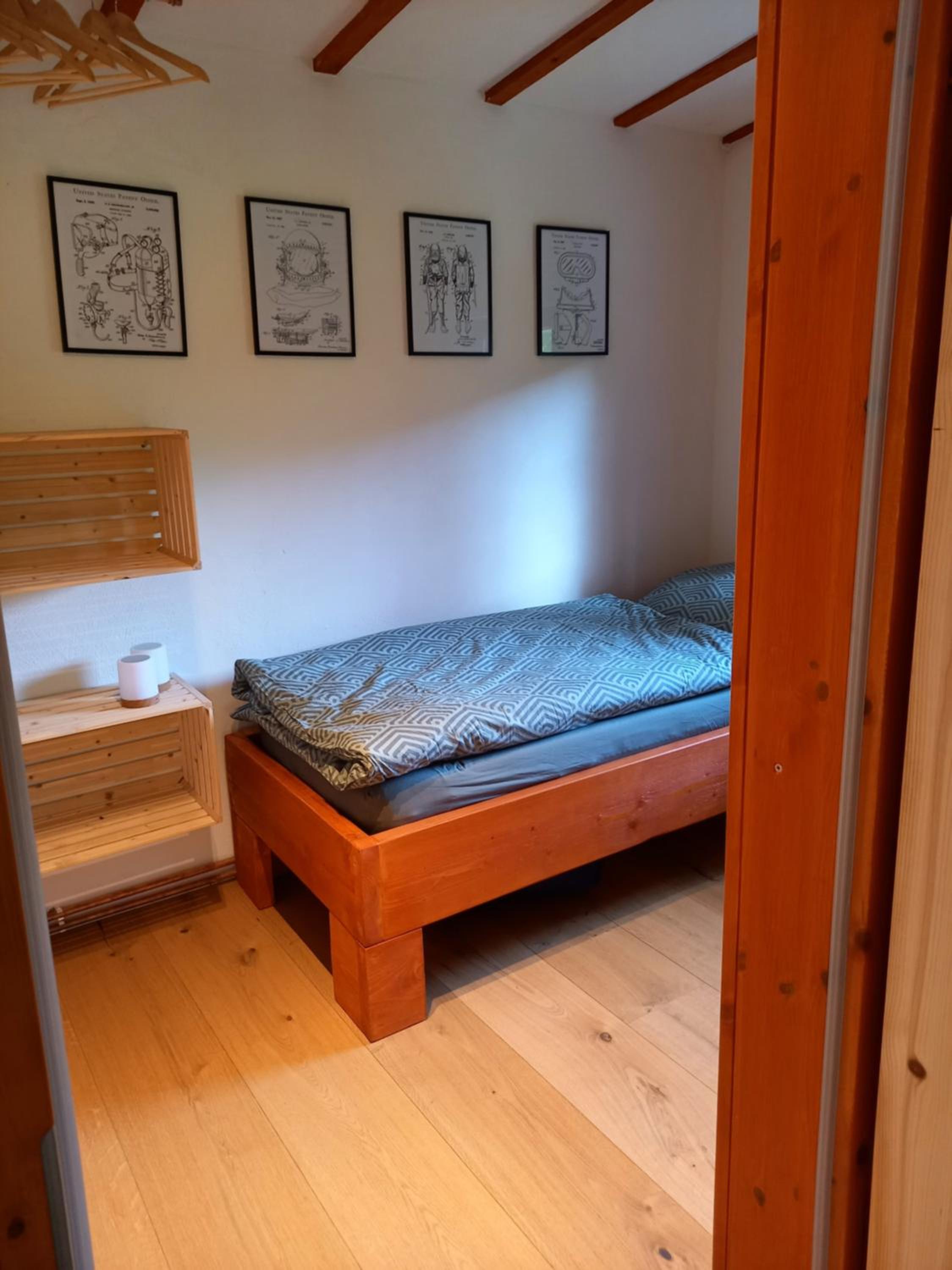 Explorer's Lodge & Camping