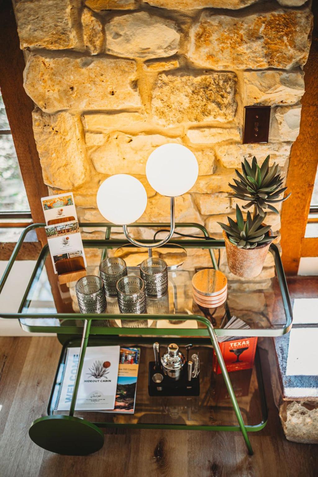 Hideout Cabin - private retreat just 15 mins from Wimberley! - Property Image 7