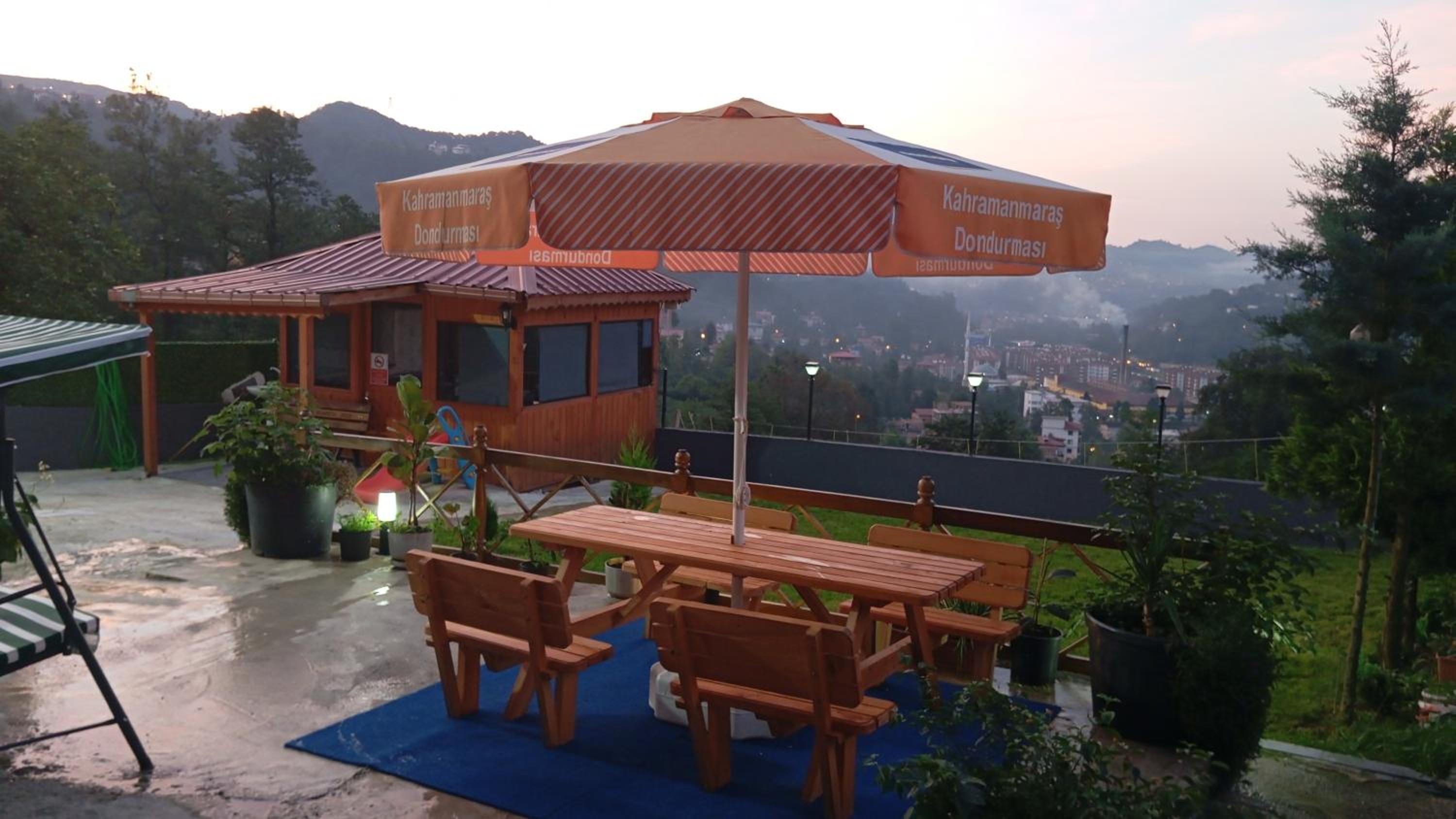 Sama house