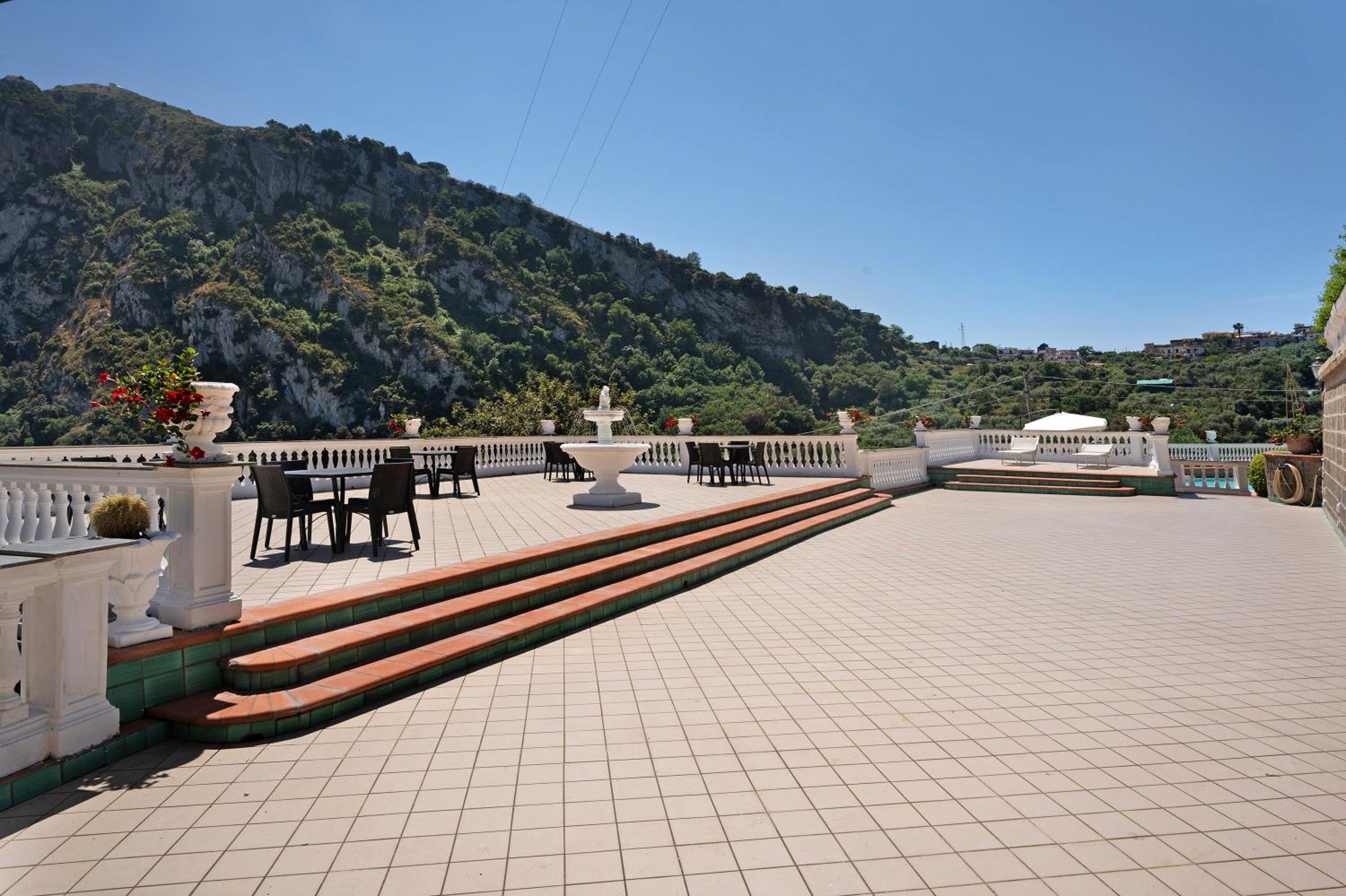 Villa Azzurra view 4