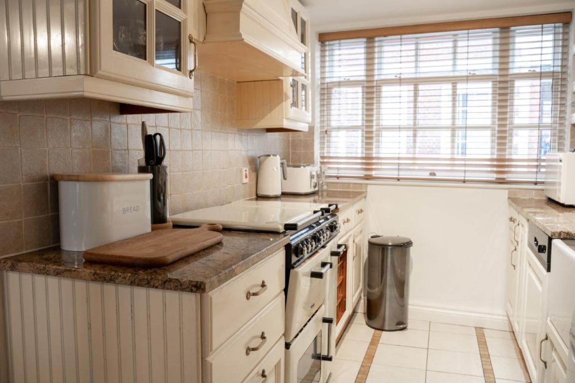 2 Bed - City Centre on your doorstep Parking view 5