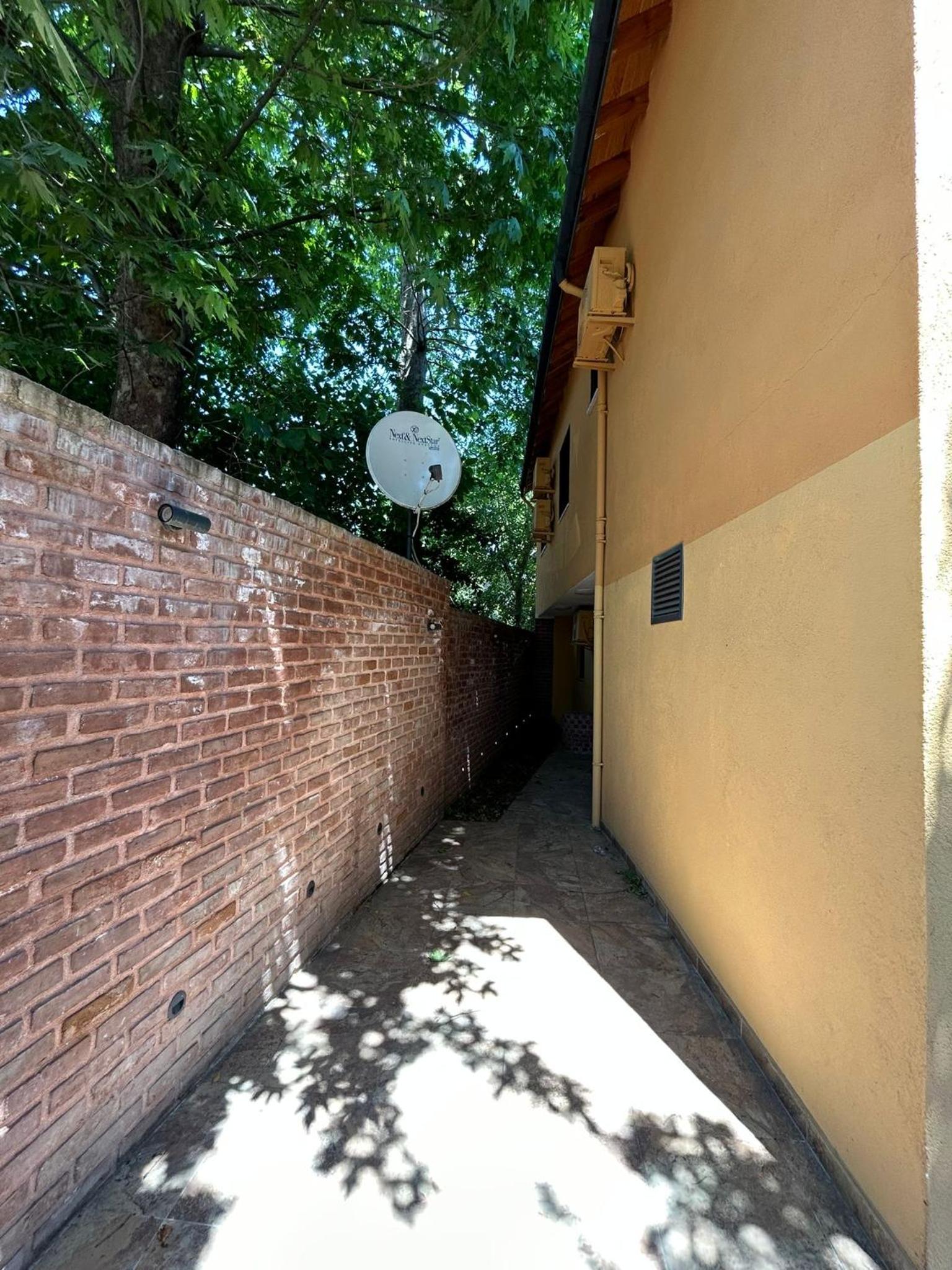 Villa Arancia Istanbul - Garden, BBQ, Sauna & Turkish Bath by the Tram in Fatih