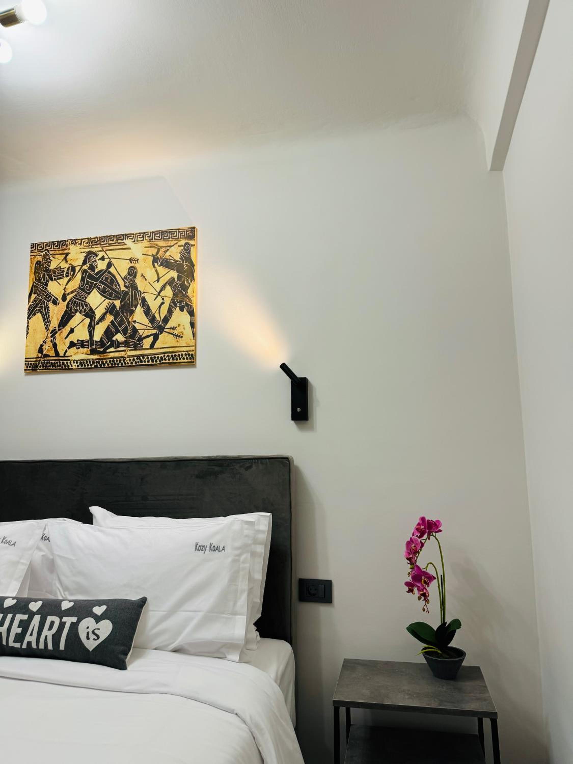 Charming 2BR Basement near Akropolis Athens by Kozy Koala