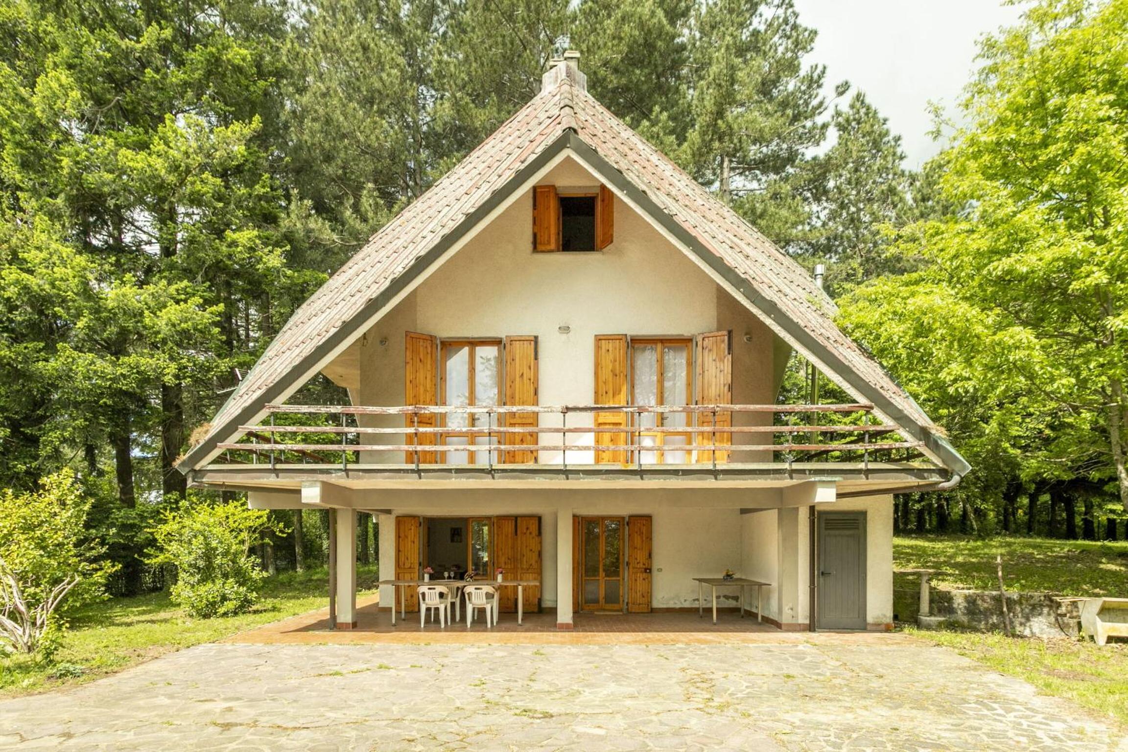 Tuscany Chalet