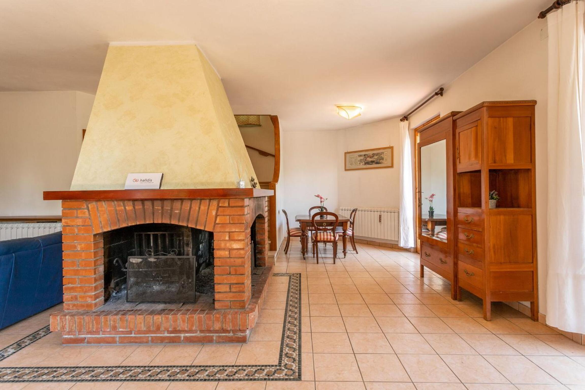 Tuscany Chalet