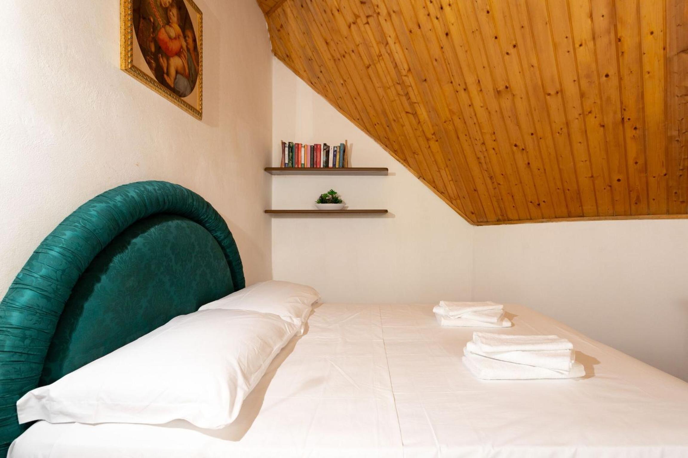 Tuscany Chalet