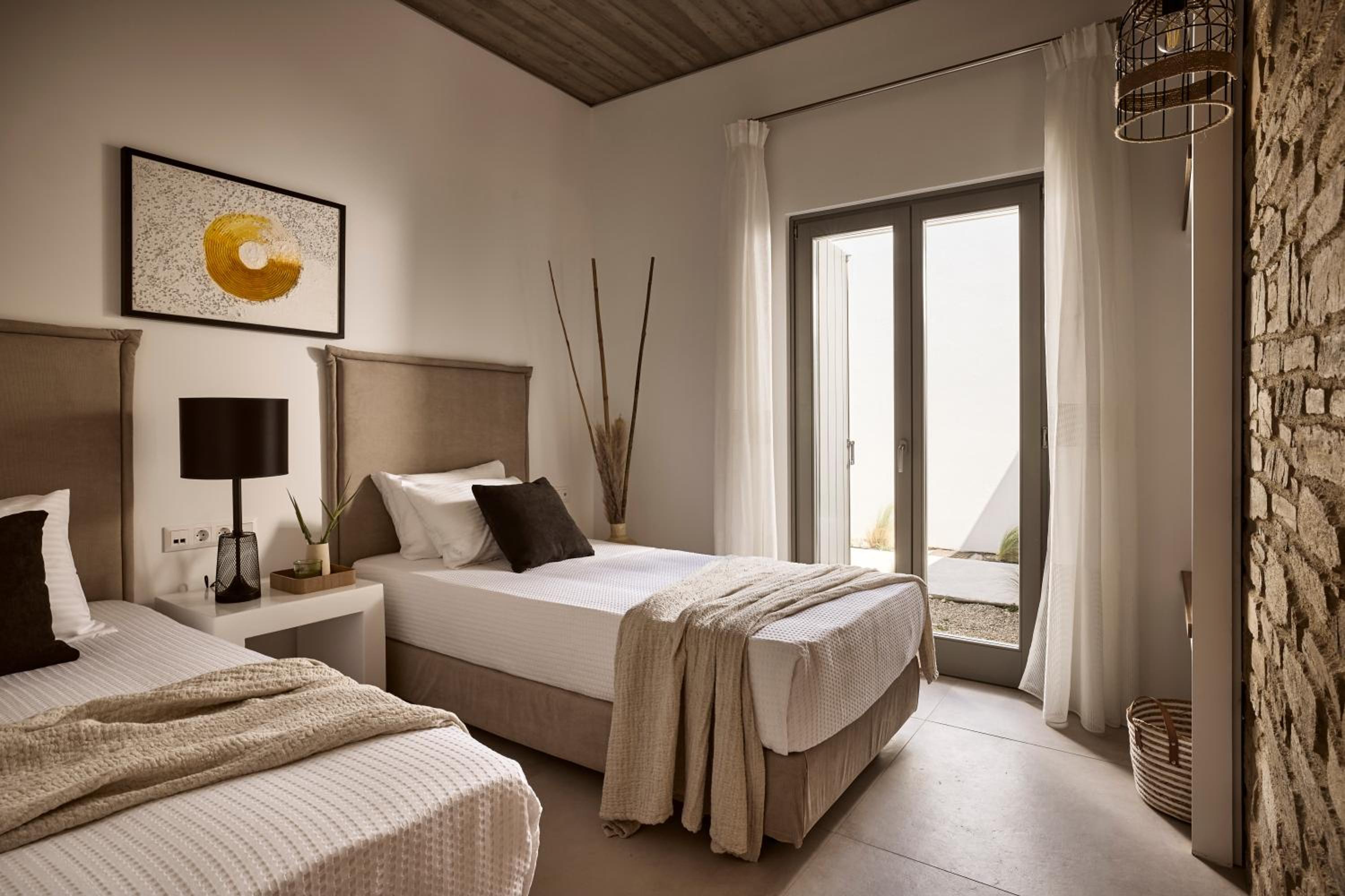 Thea Luxury Villas Ios view 3