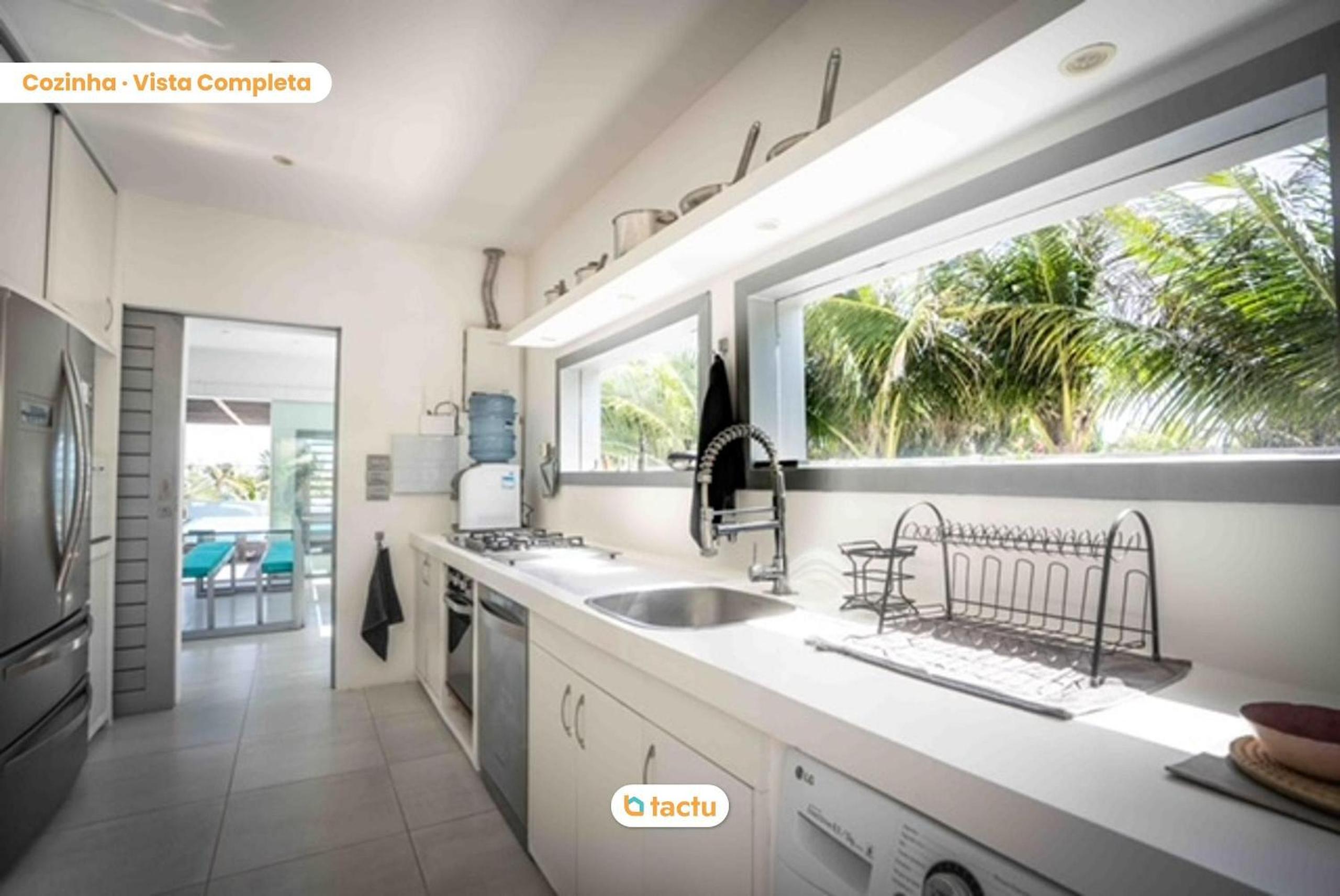 Vila Constantine em Fortim com piscina